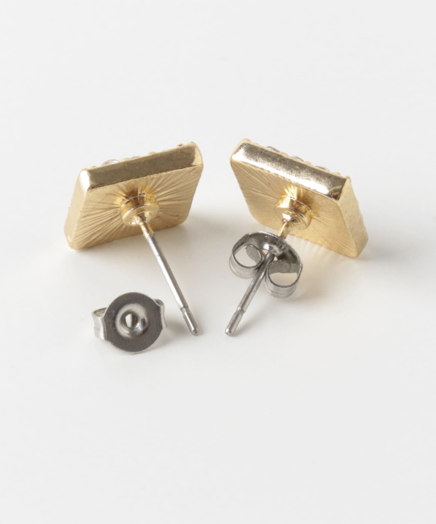 ビジュースクエアピアス GD/CL -