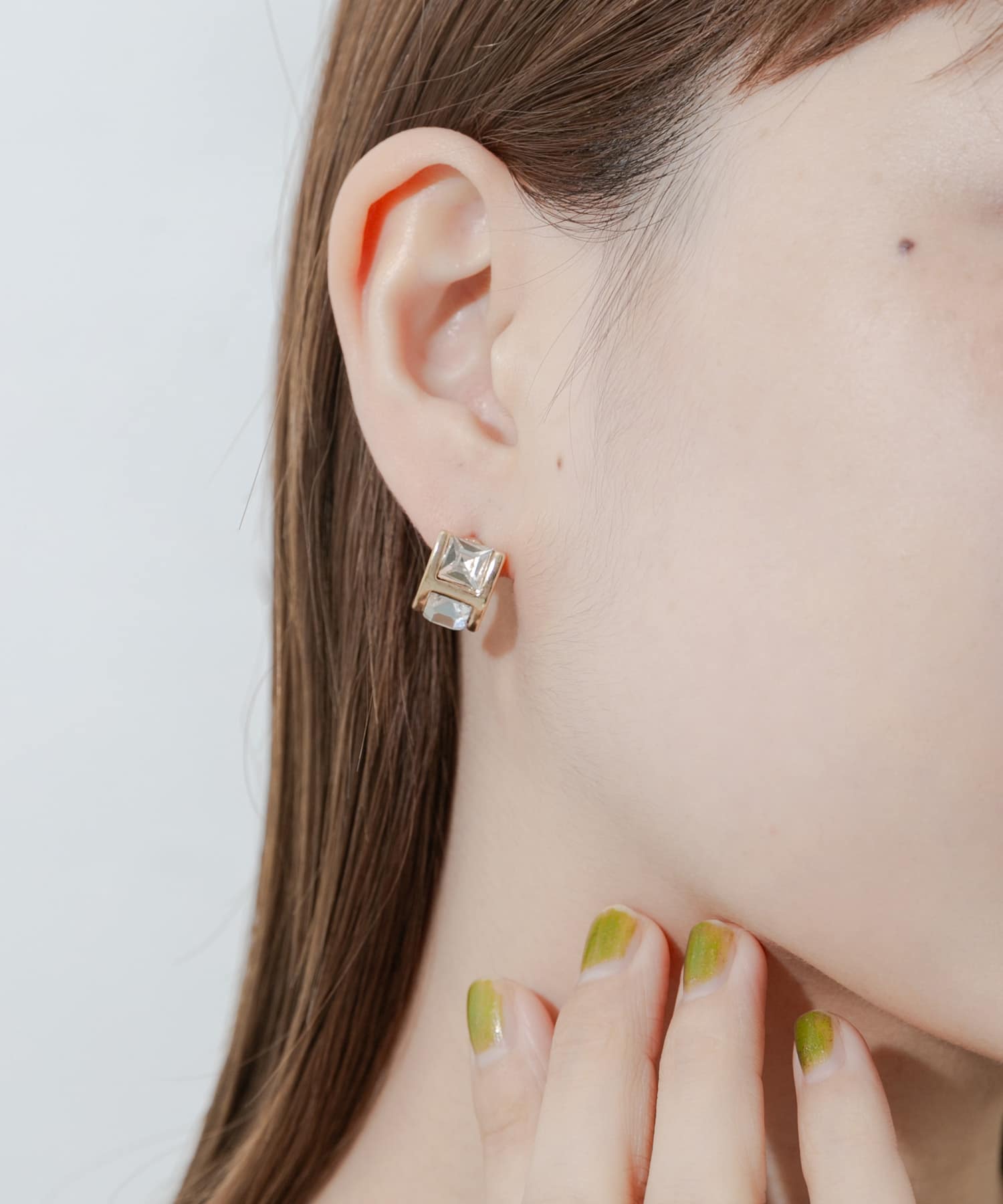 レクタングルカーブビジューピアス GD/CL -