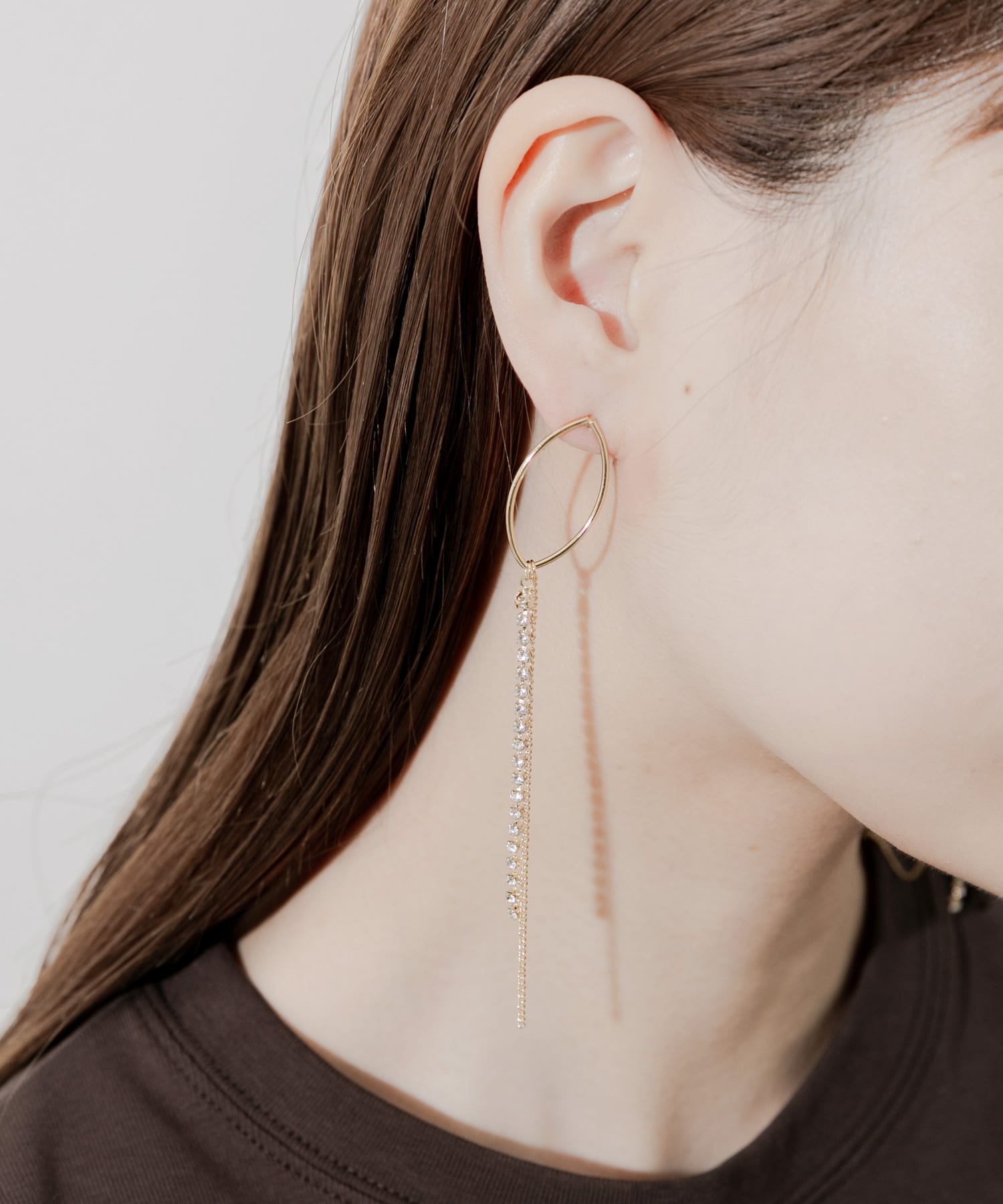 ビジューロングチェーンピアス GLD -