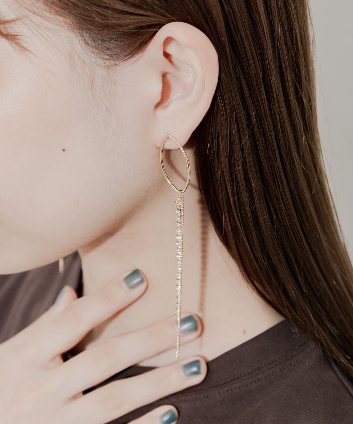 ビジューロングチェーンピアス GLD -