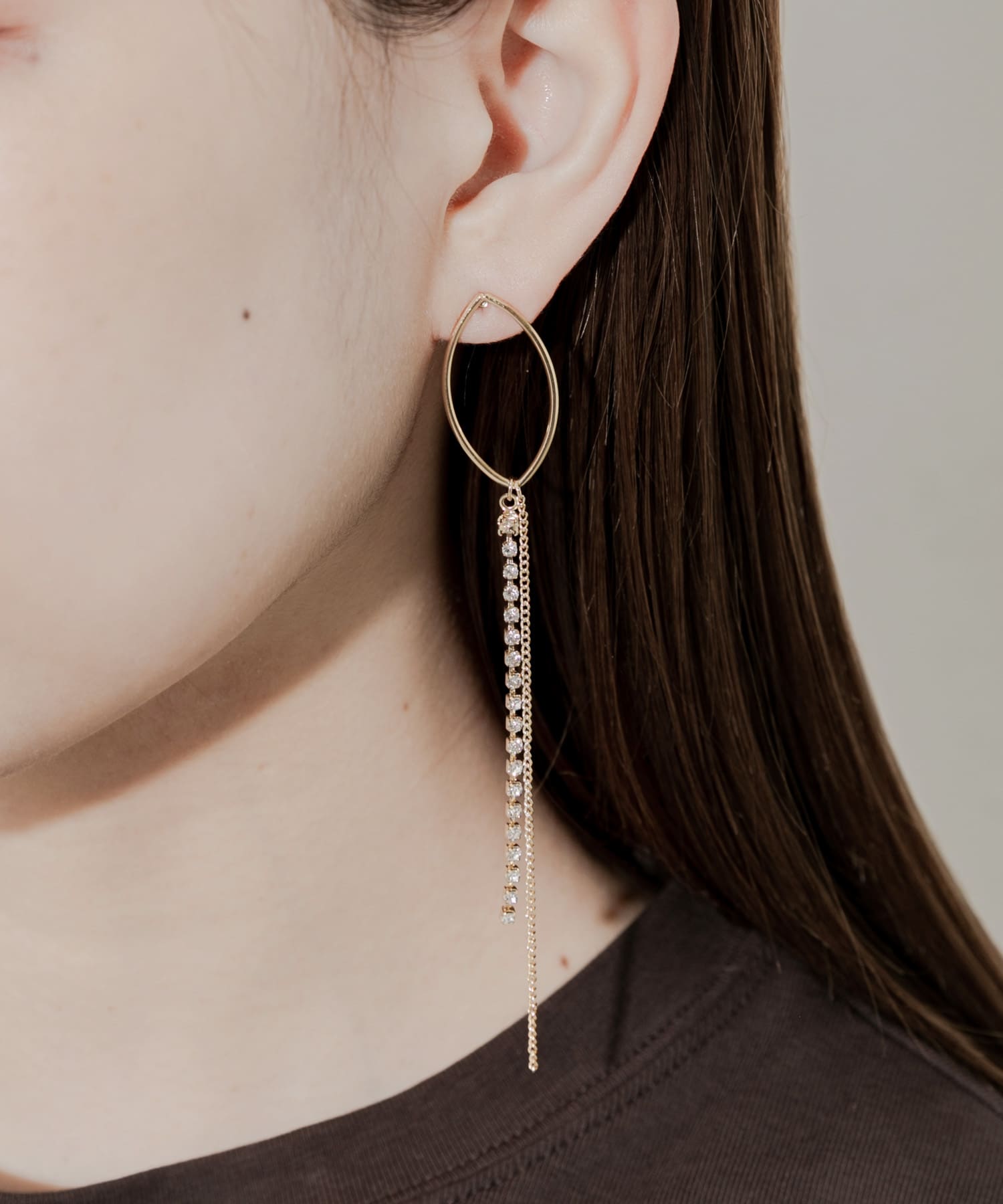 ビジューロングチェーンピアス GLD -