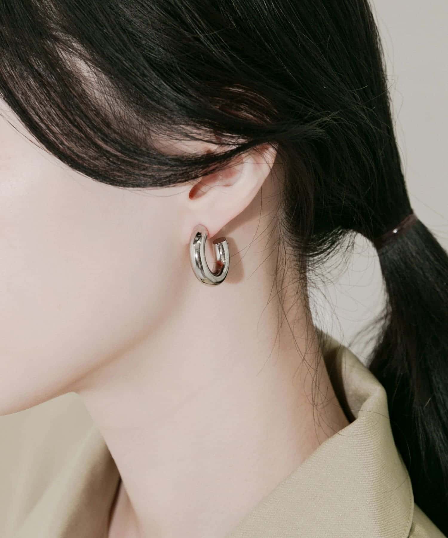 ステンレスワイドフープピアス SLV -