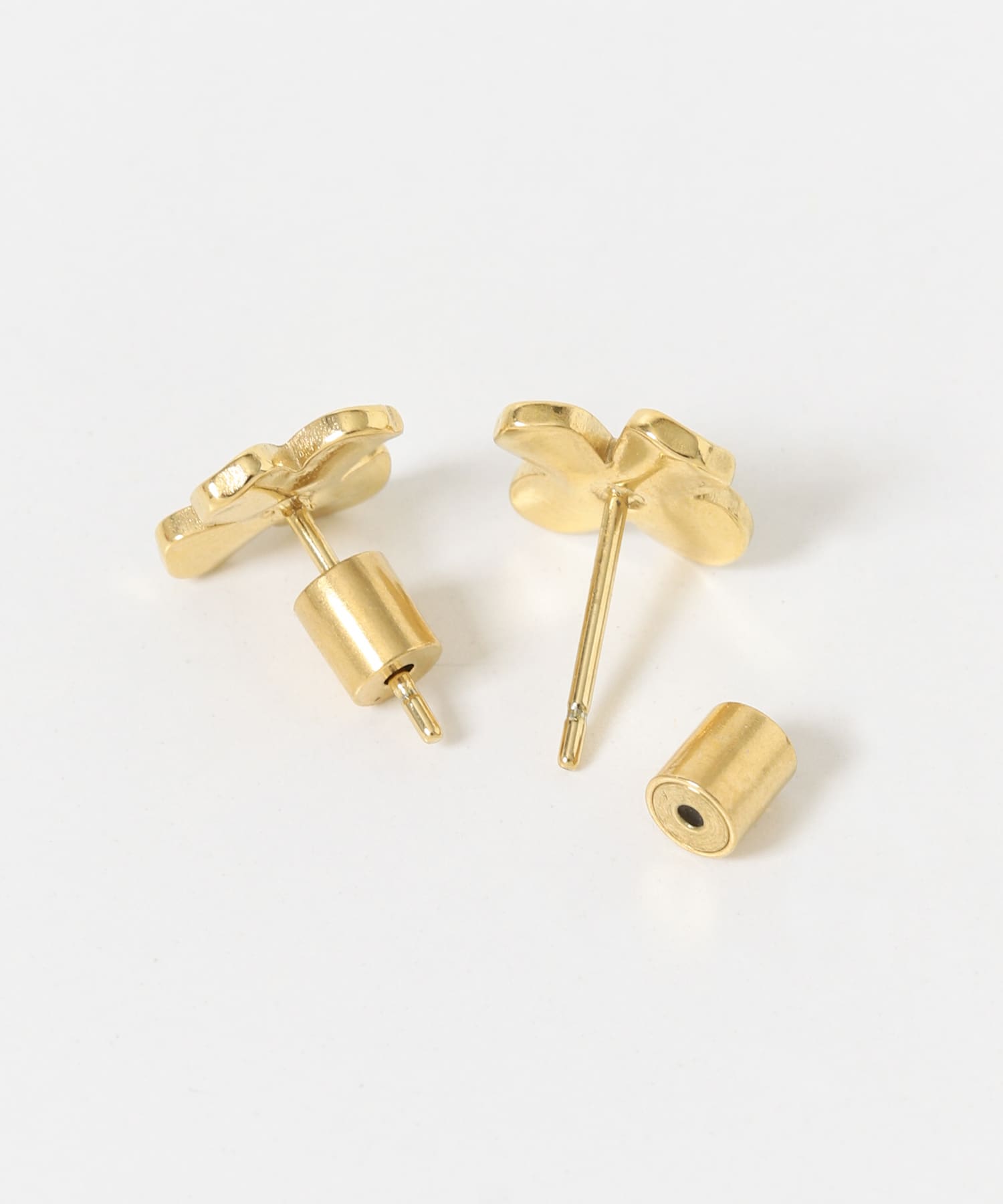 ステンレスフラワーモチーフピアス GLD -