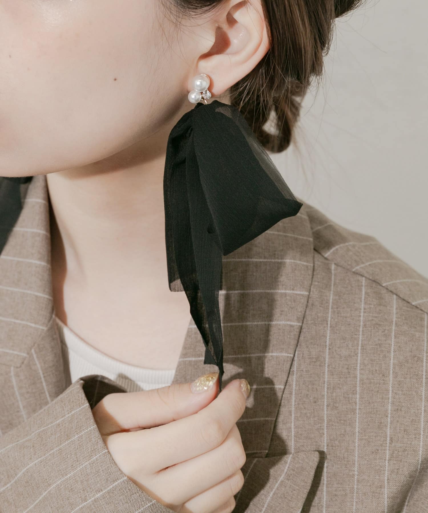 シアーボリュームリボンイヤリング