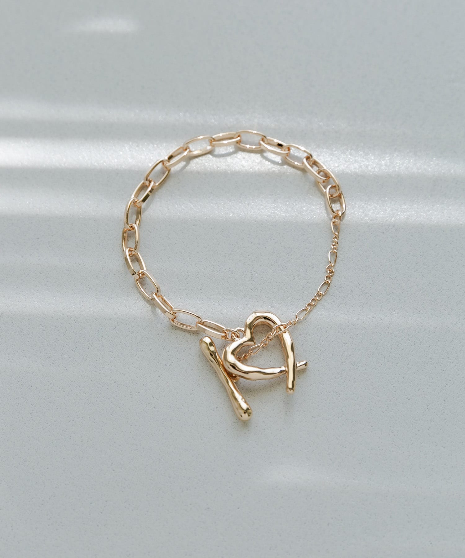 メタルハートマンテルブレスレット GLD -