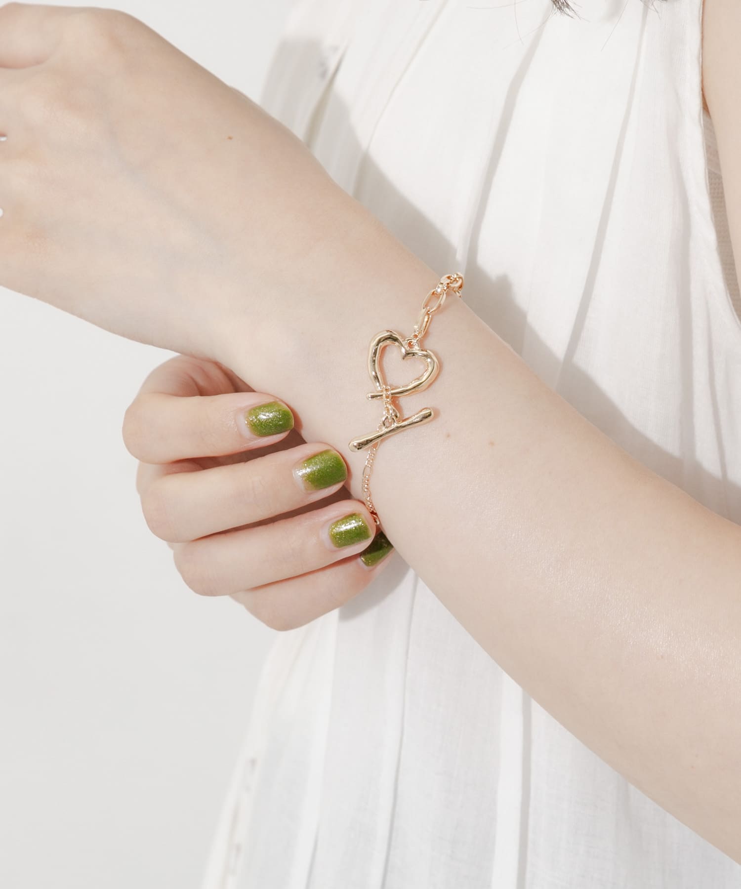 メタルハートマンテルブレスレット GLD -