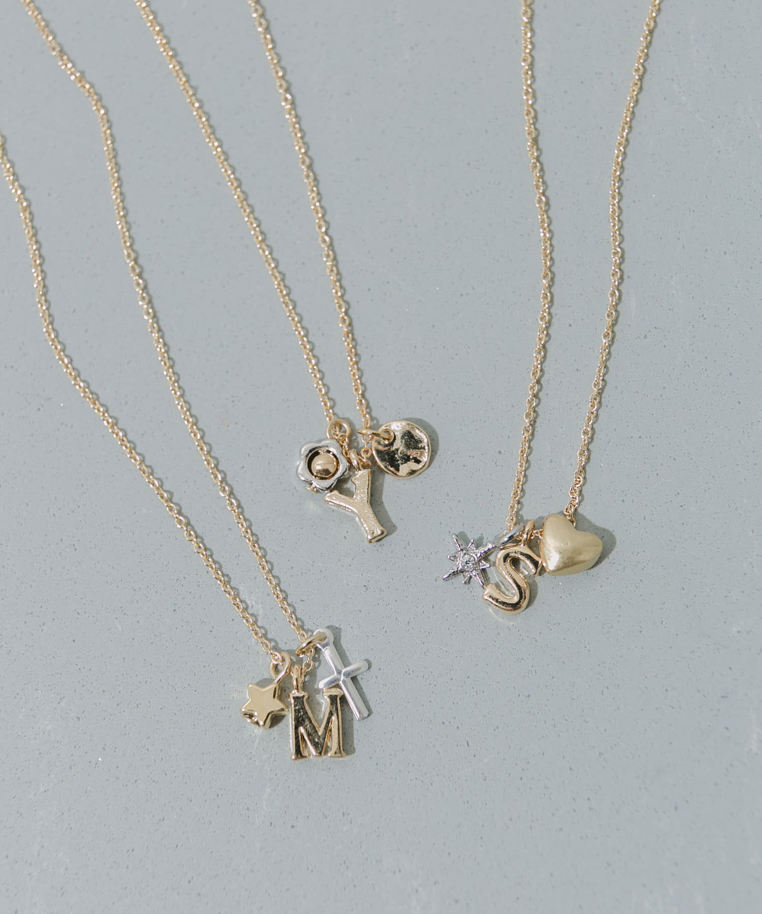 イニシャルチャームネックレス GLD/Y -