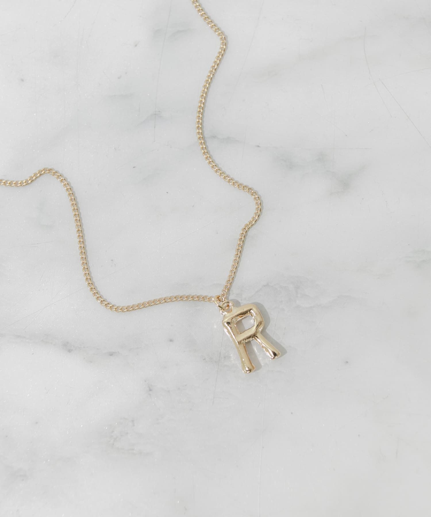 イニシャルワントップネックレス