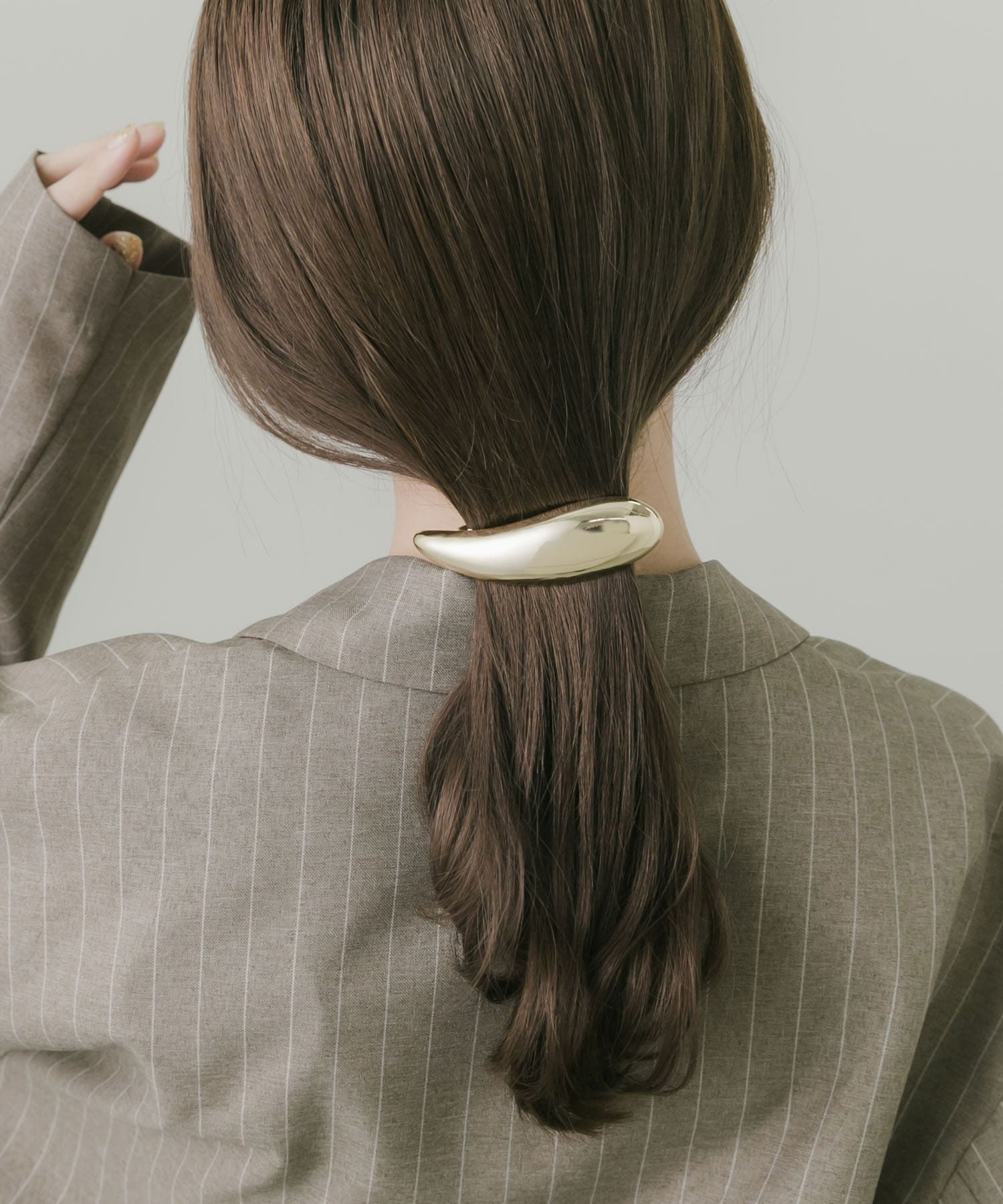 プランプメタルバレッタ