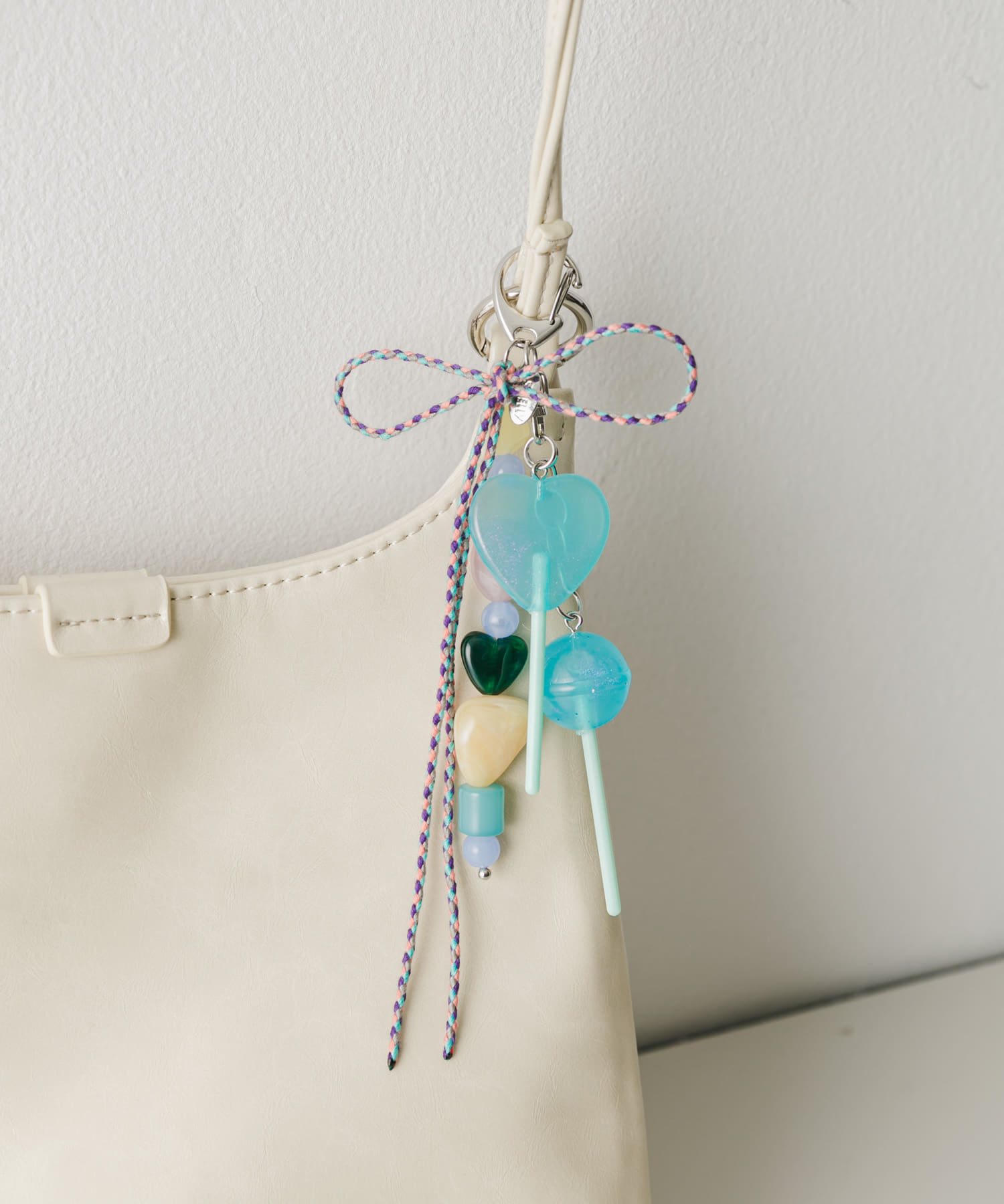 NICI スクリーミングハンド25cm(25 BLUE): ファッション雑貨｜URBAN