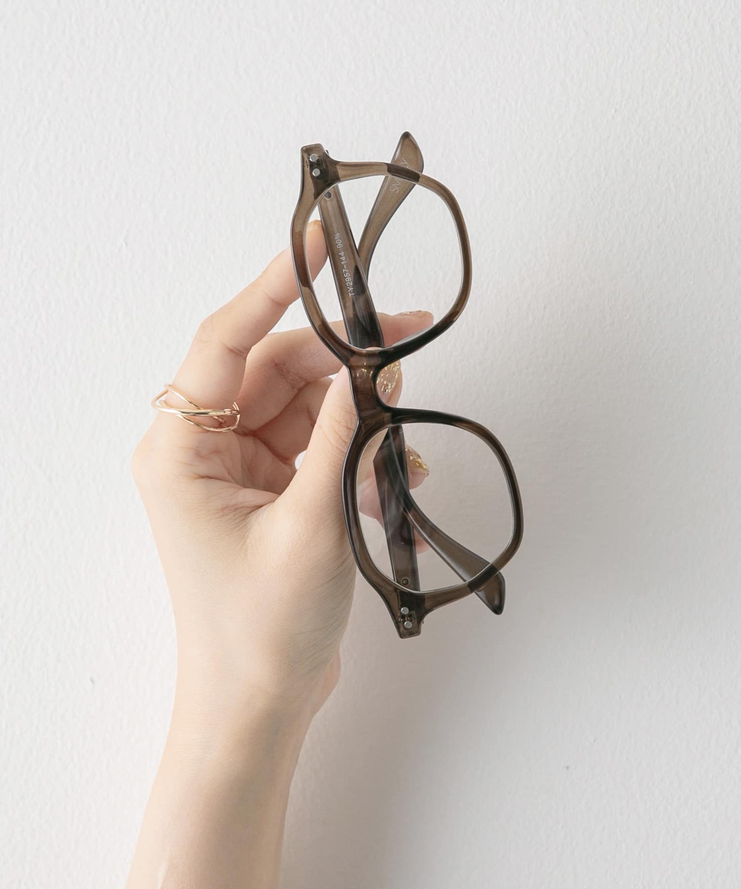 オクタゴンフレームダテメガネ