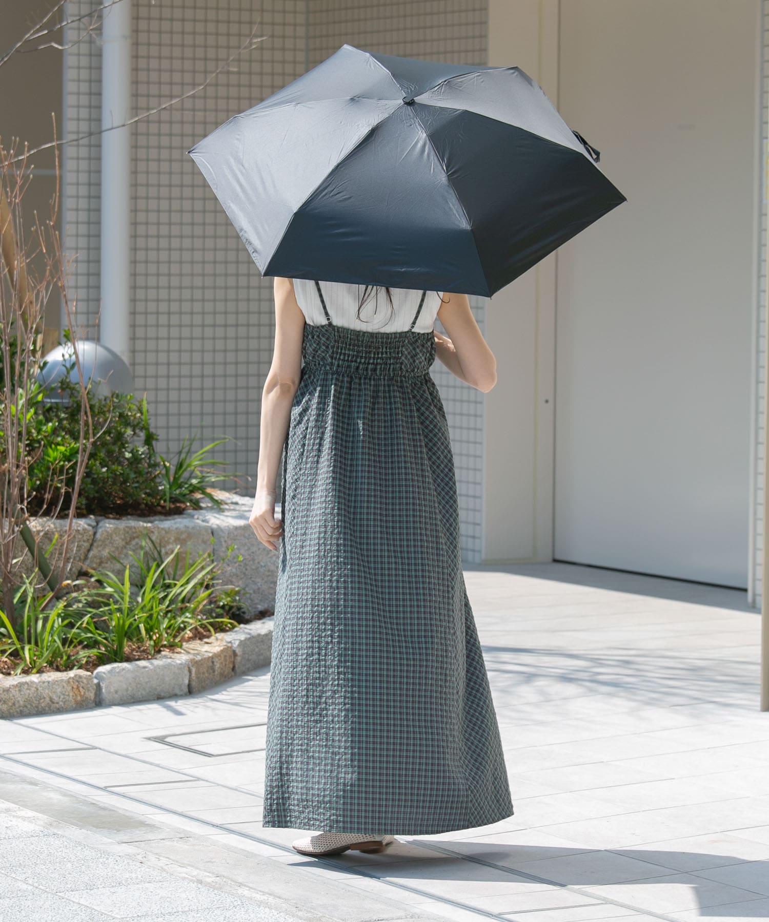 Wpc.　IZA COMPACT BLK FREE
