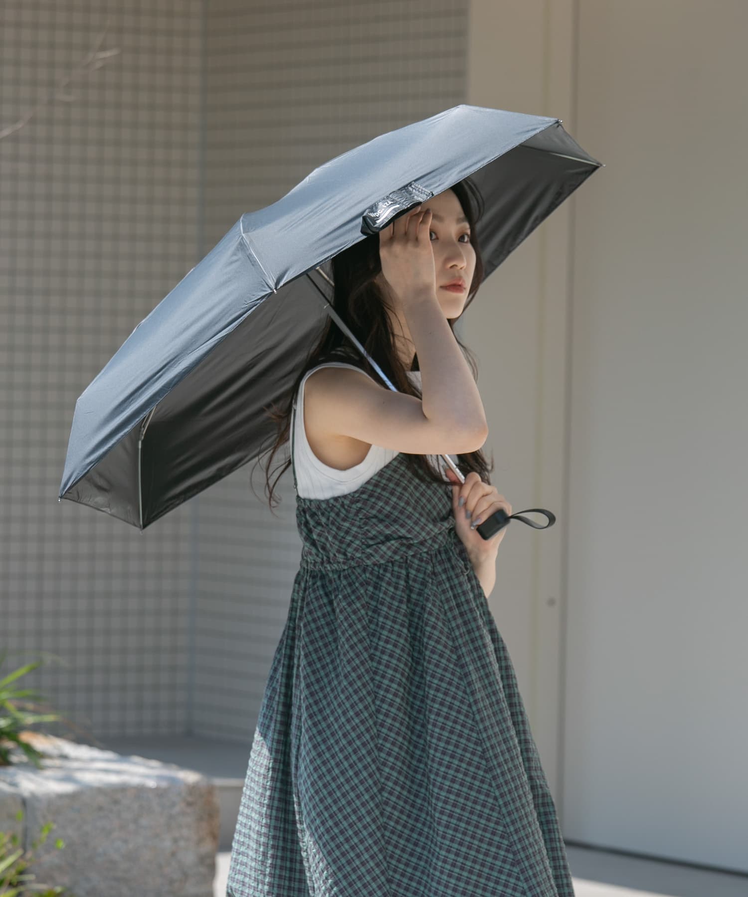 Wpc.　IZA COMPACT BLK FREE