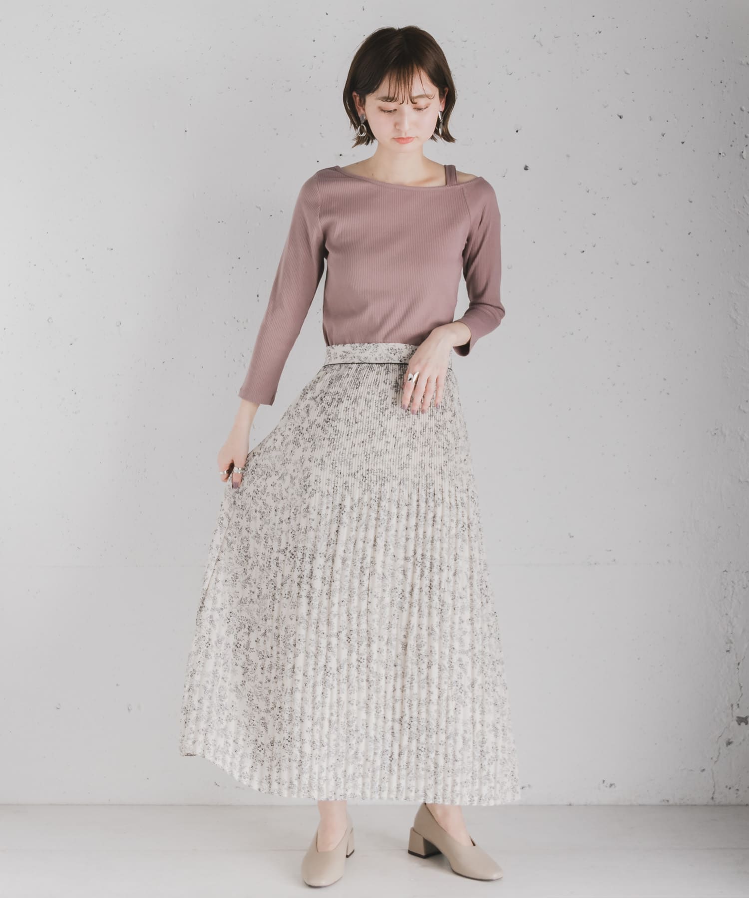 アシメネックリブトップ(7分袖) DUSTY PINK FREE