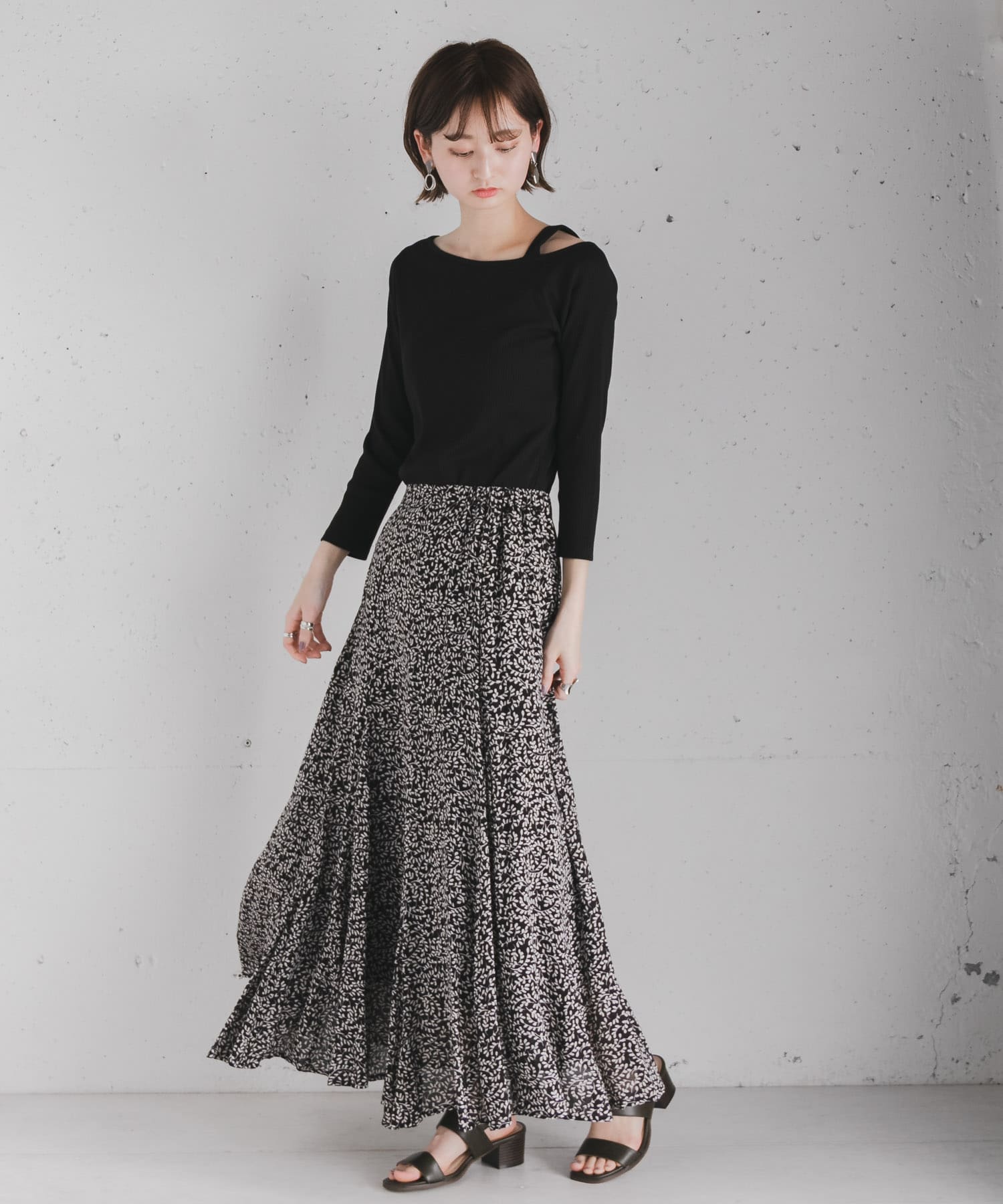 アシメネックリブトップ(7分袖) BLACK FREE
