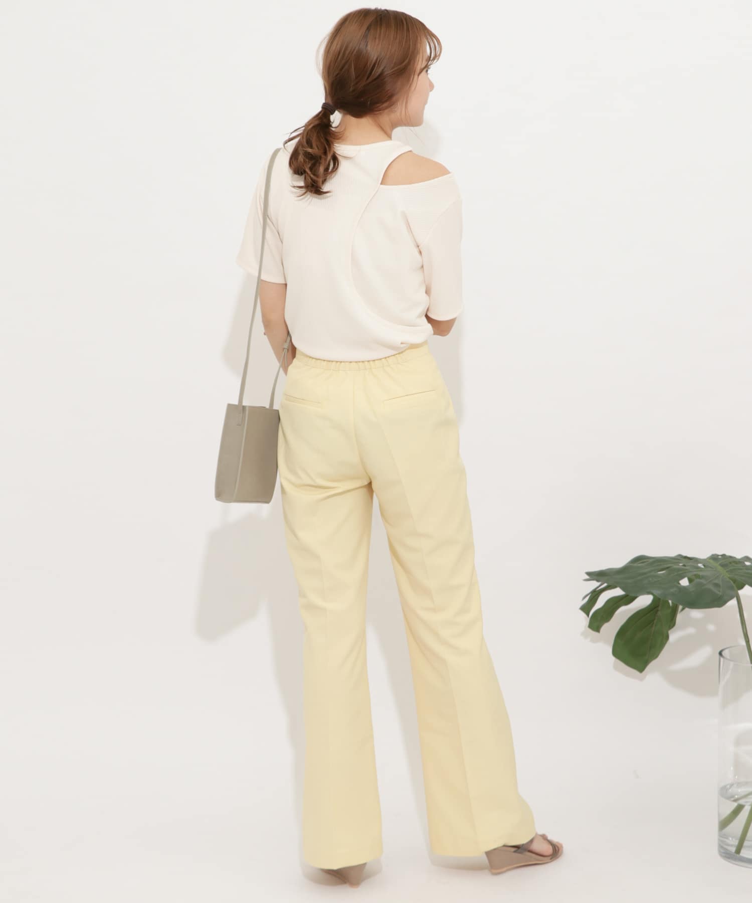 センタープレスフレアパンツ YELLOW S