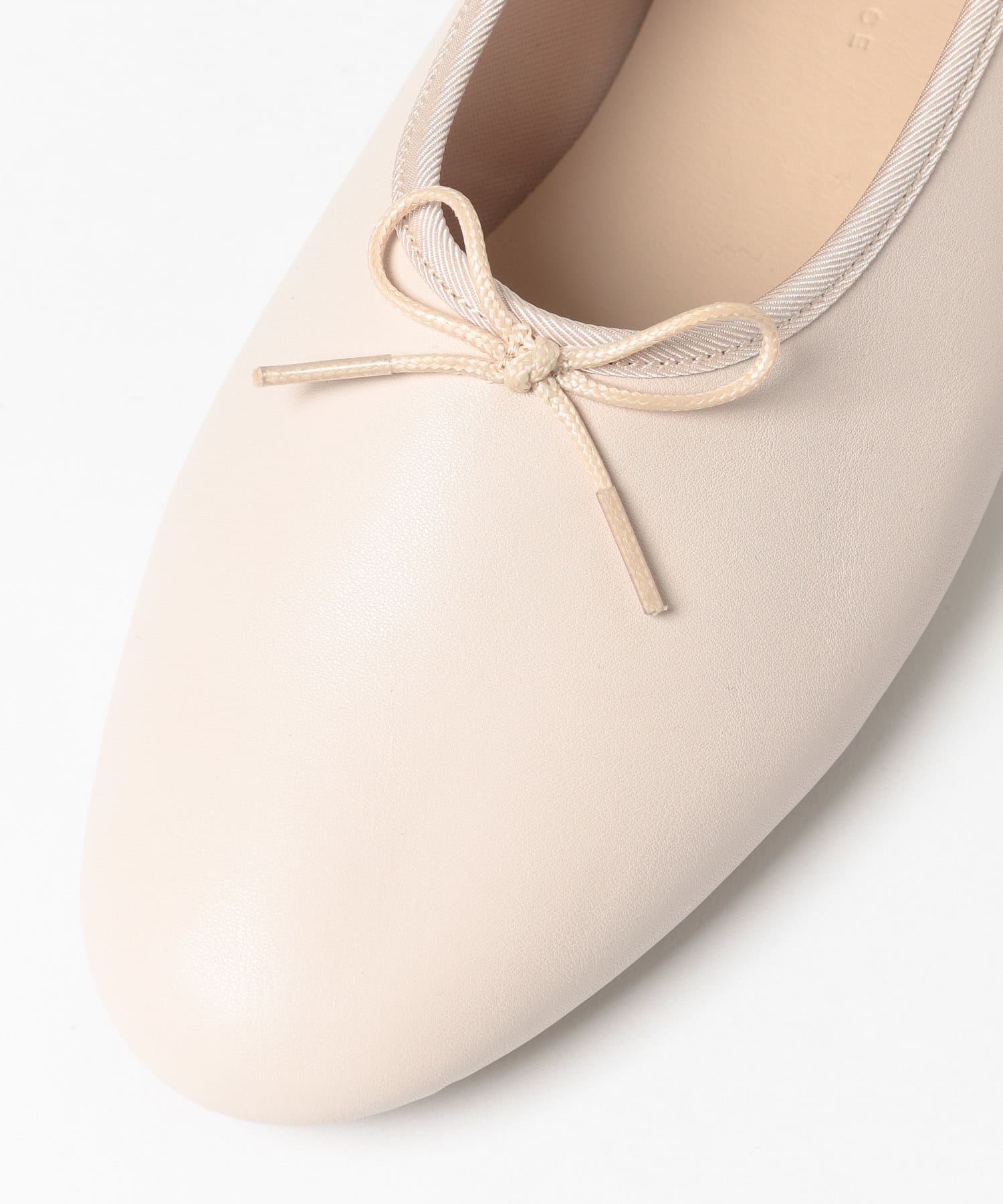 甲深バレエシューズ IVORY M
