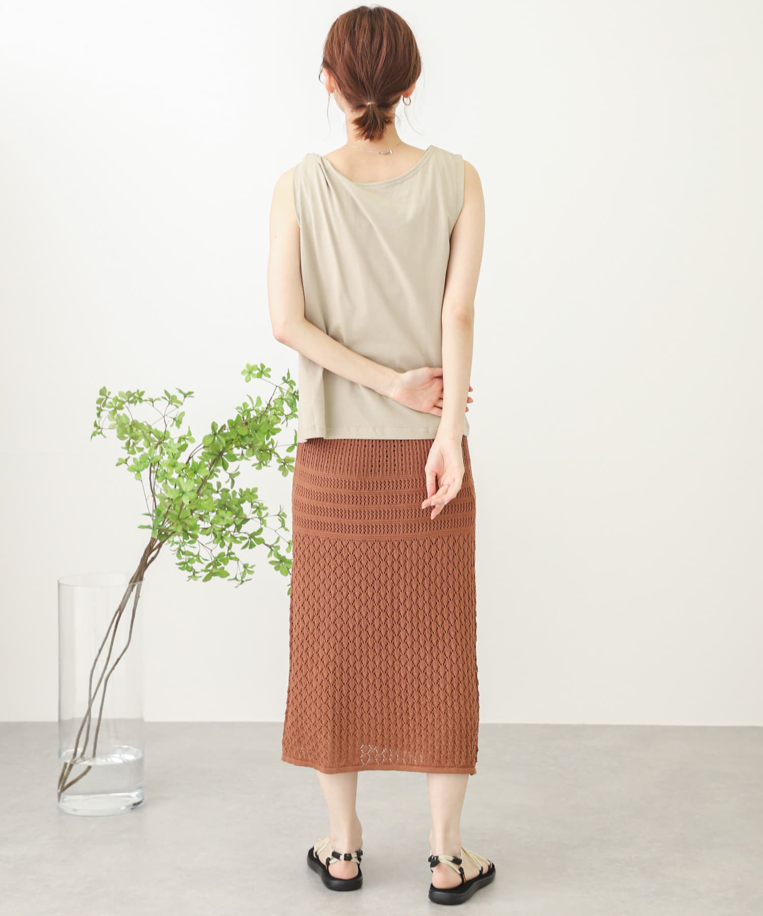 『UR TECH』ツイストショルダーアシメトップ GREIGE FREE