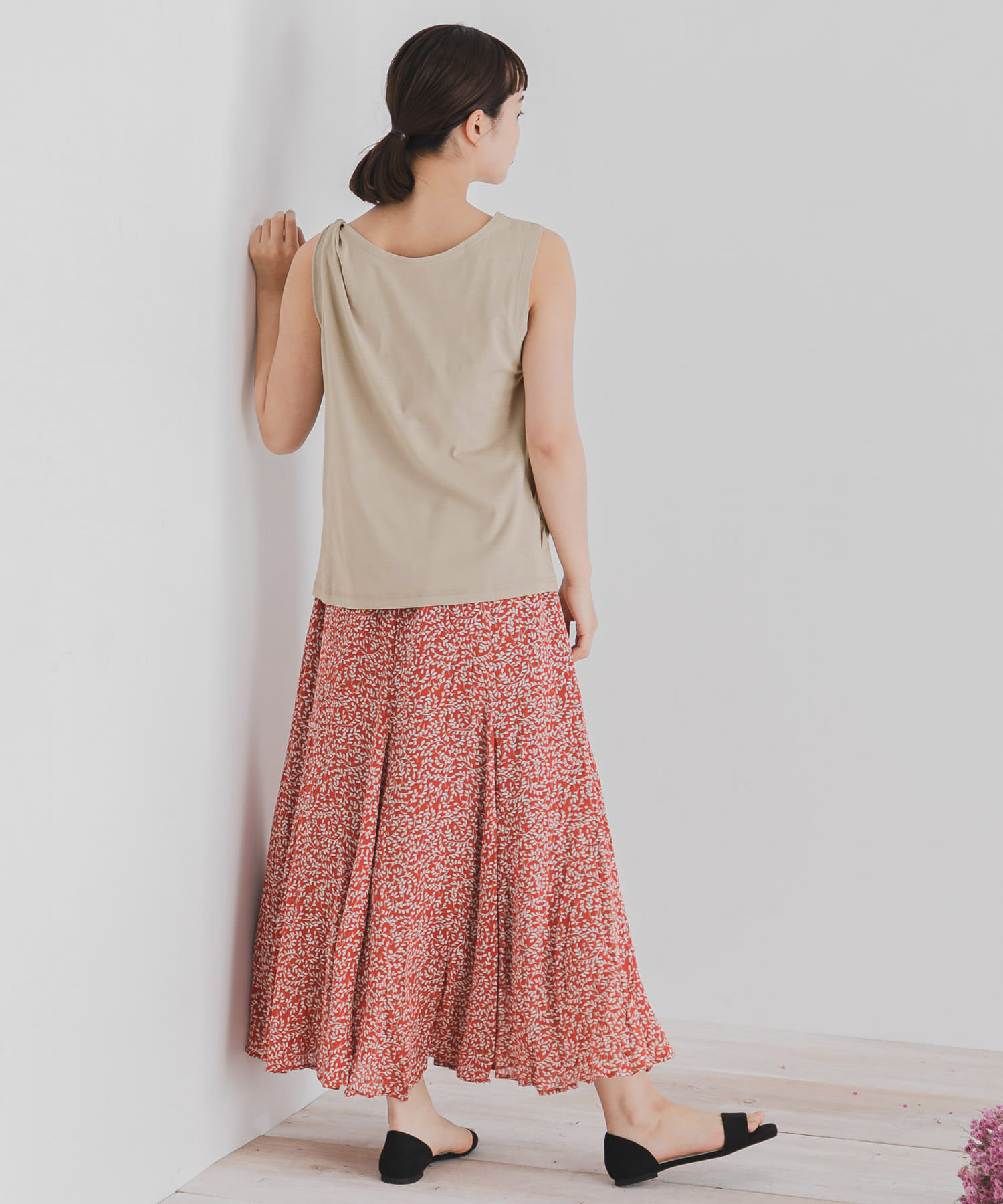 『UR TECH』ツイストショルダーアシメトップ GREIGE FREE