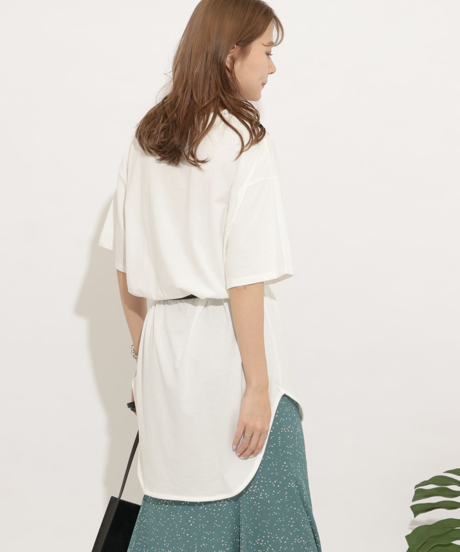 OFF WHITE