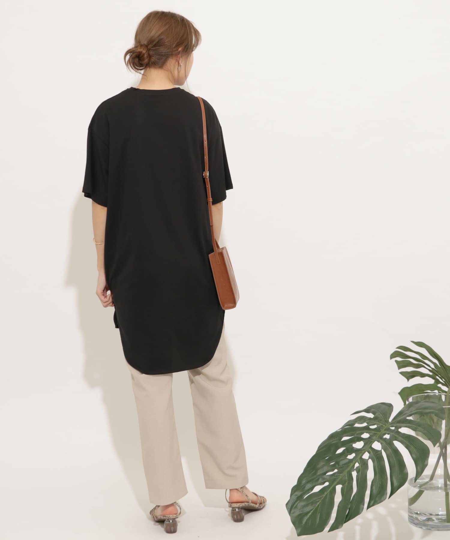 クルーネックラウンドテールチュニックトップ BLACK FREE