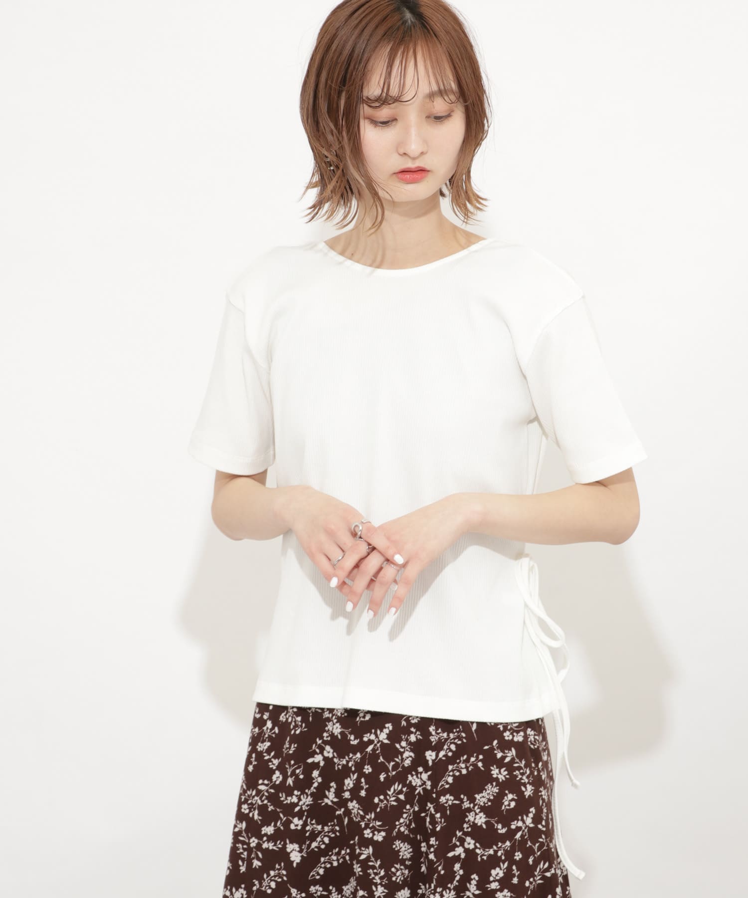 OFF WHITE