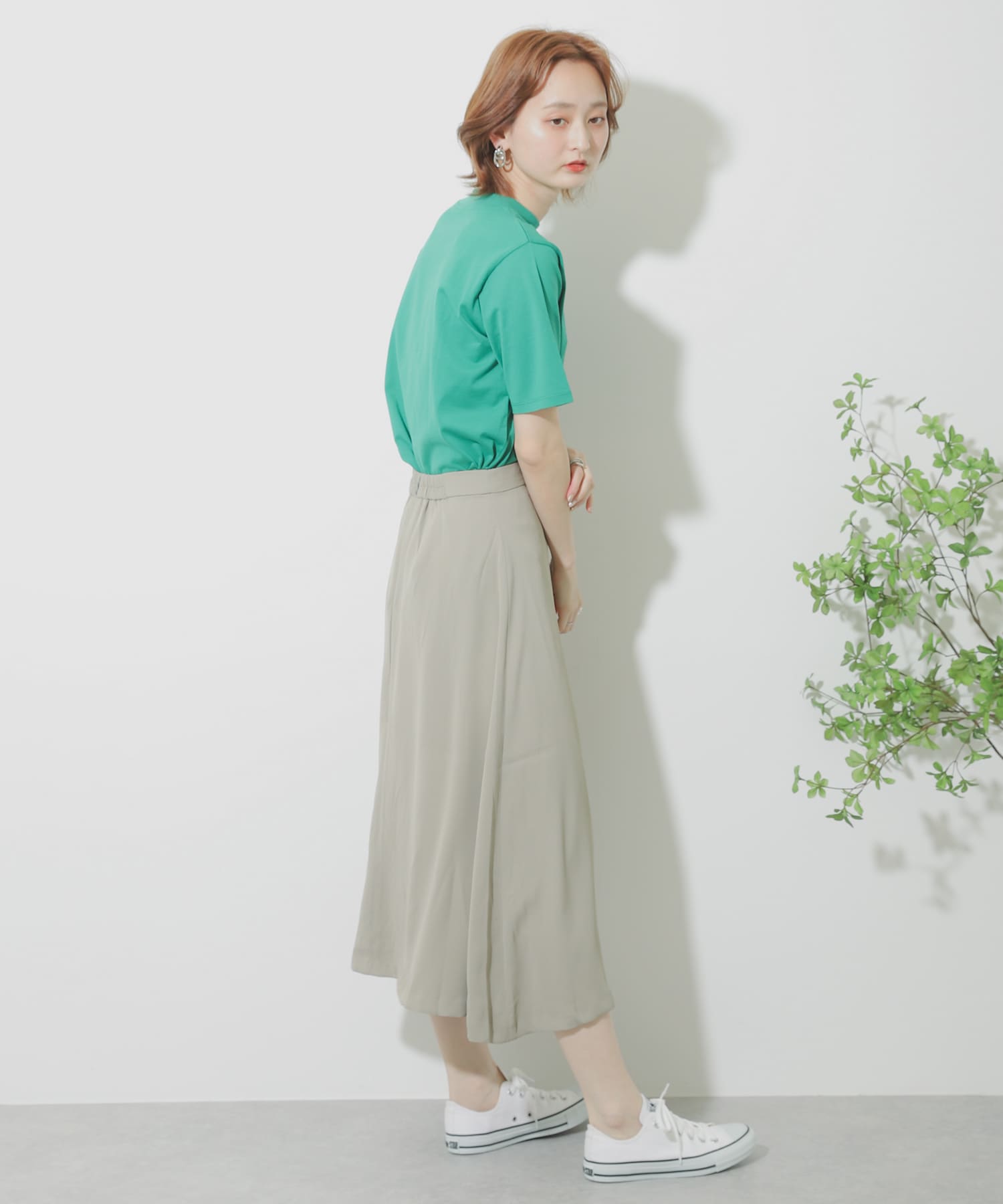 L.KHAKI