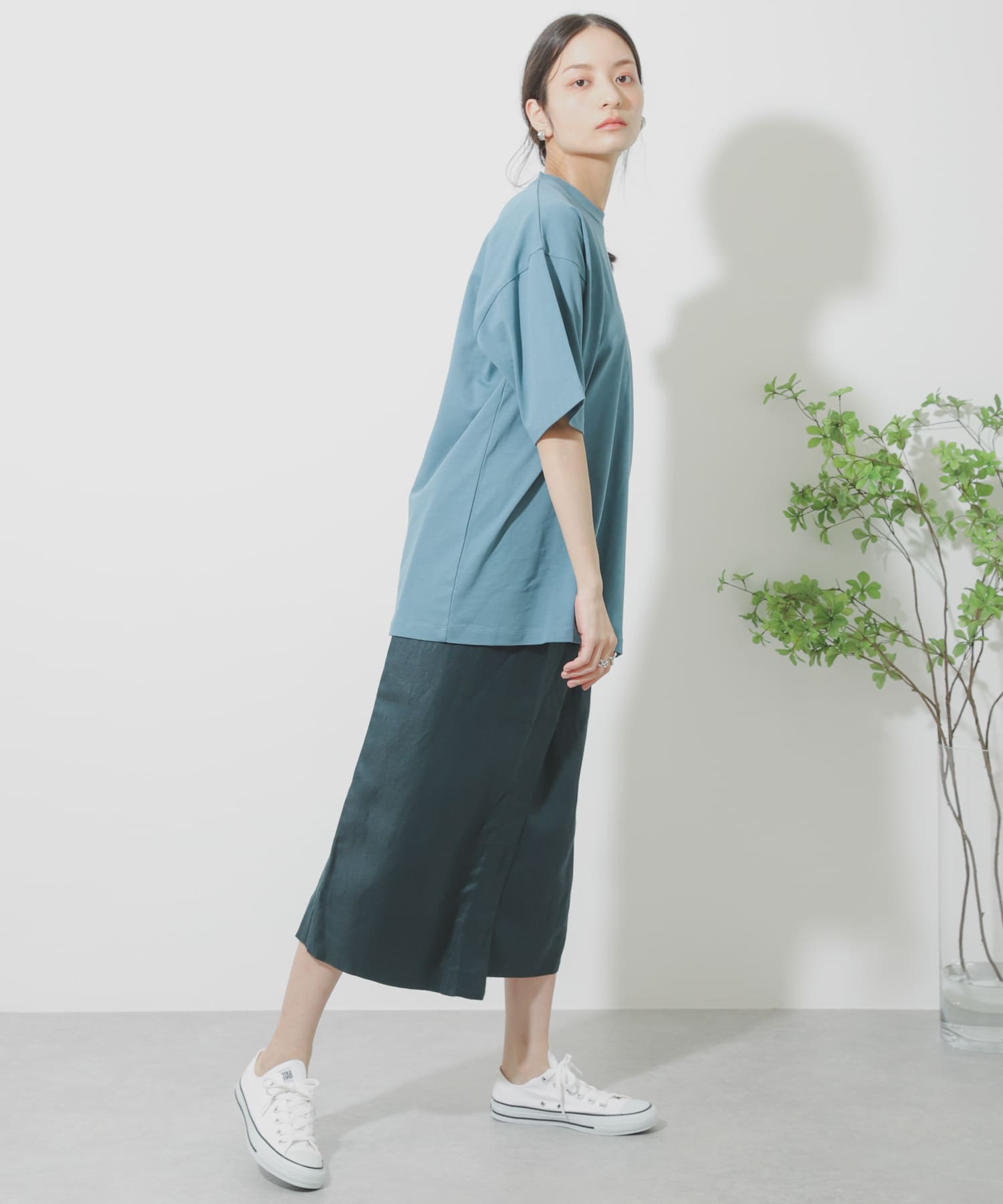 GREEN