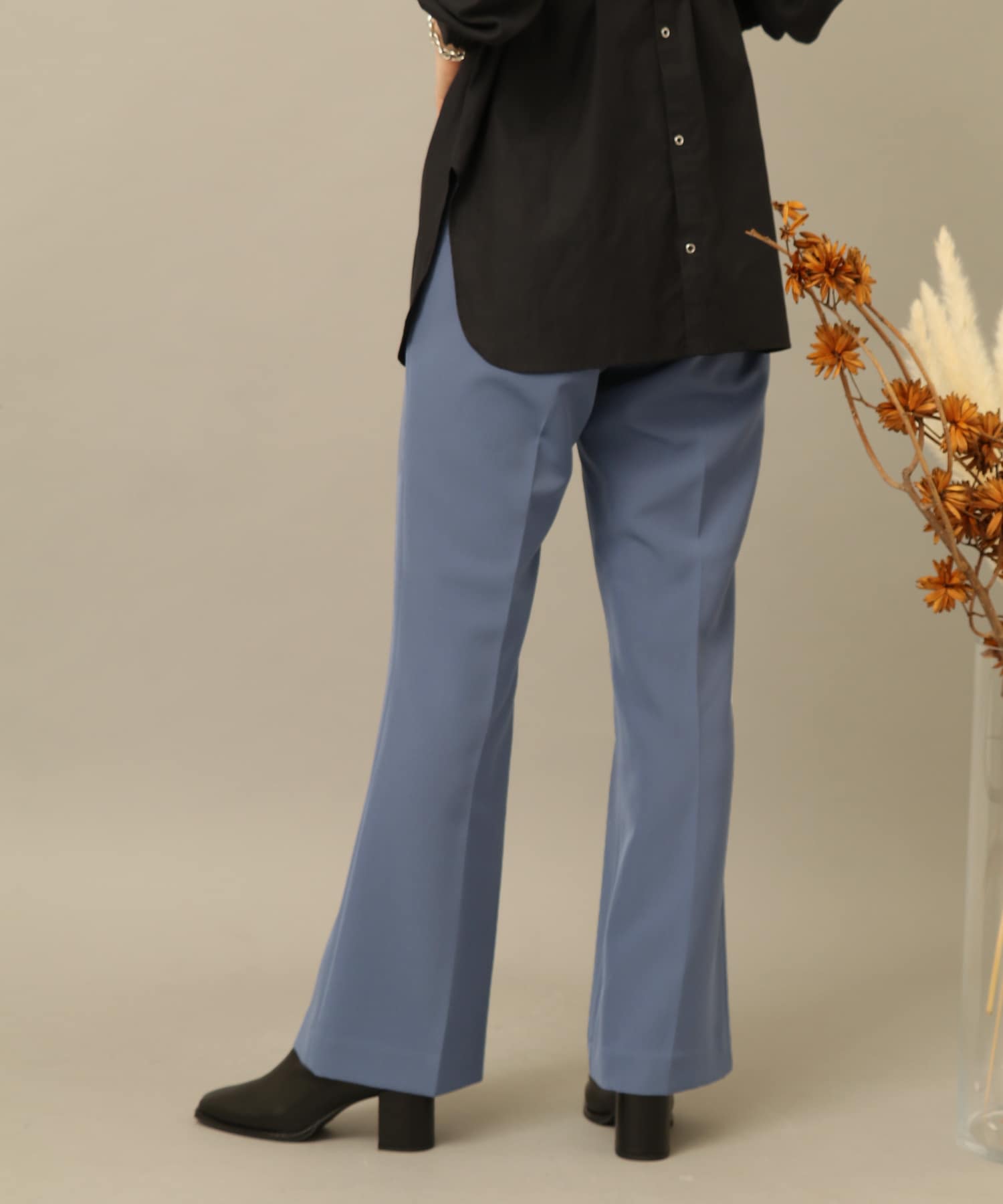 センタープレスキックフレアパンツ BLUE S