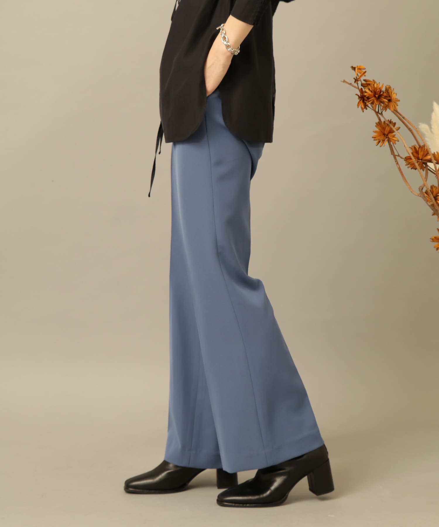 センタープレスキックフレアパンツ BLUE S