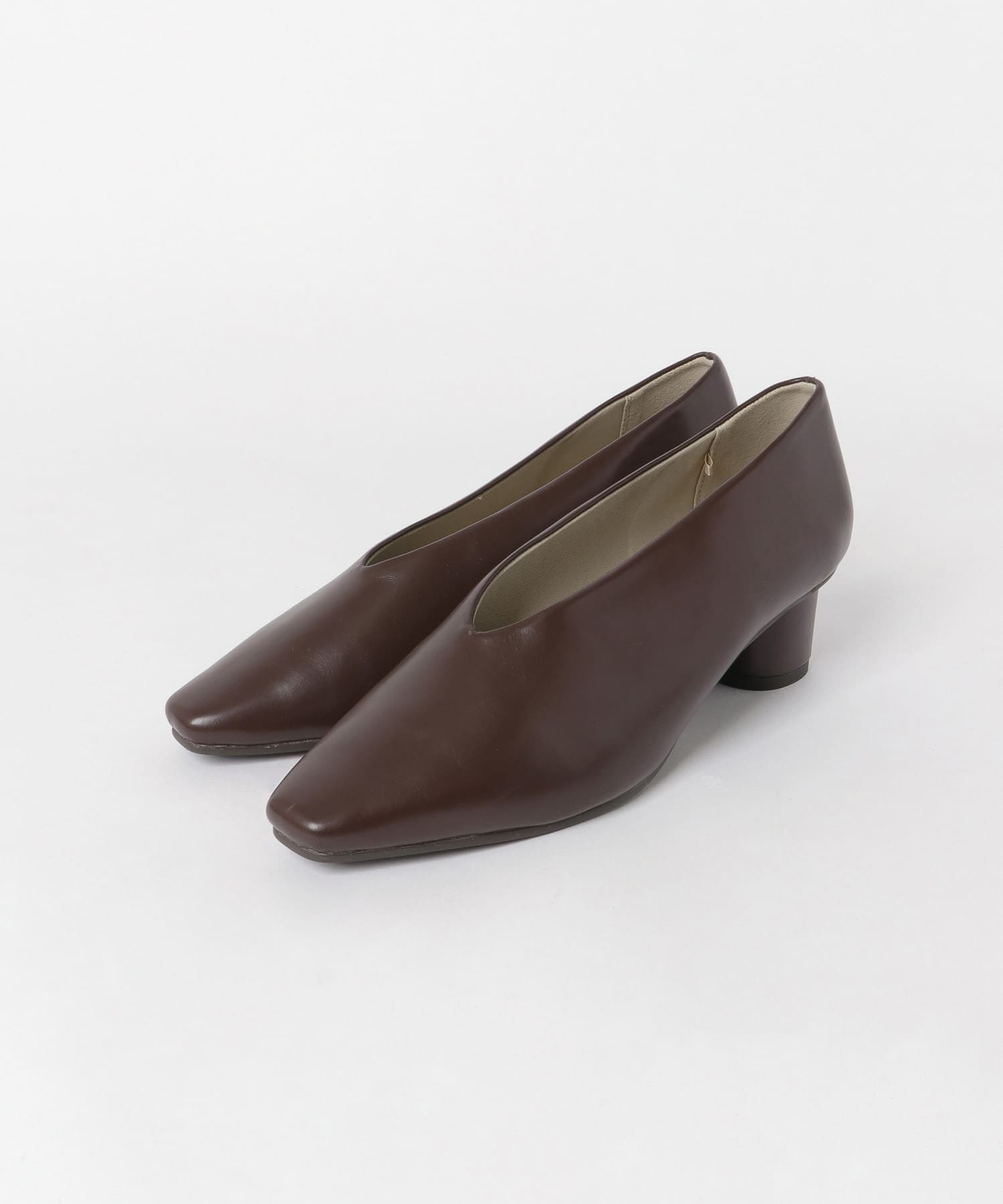 深Vカットパンプス BROWN S