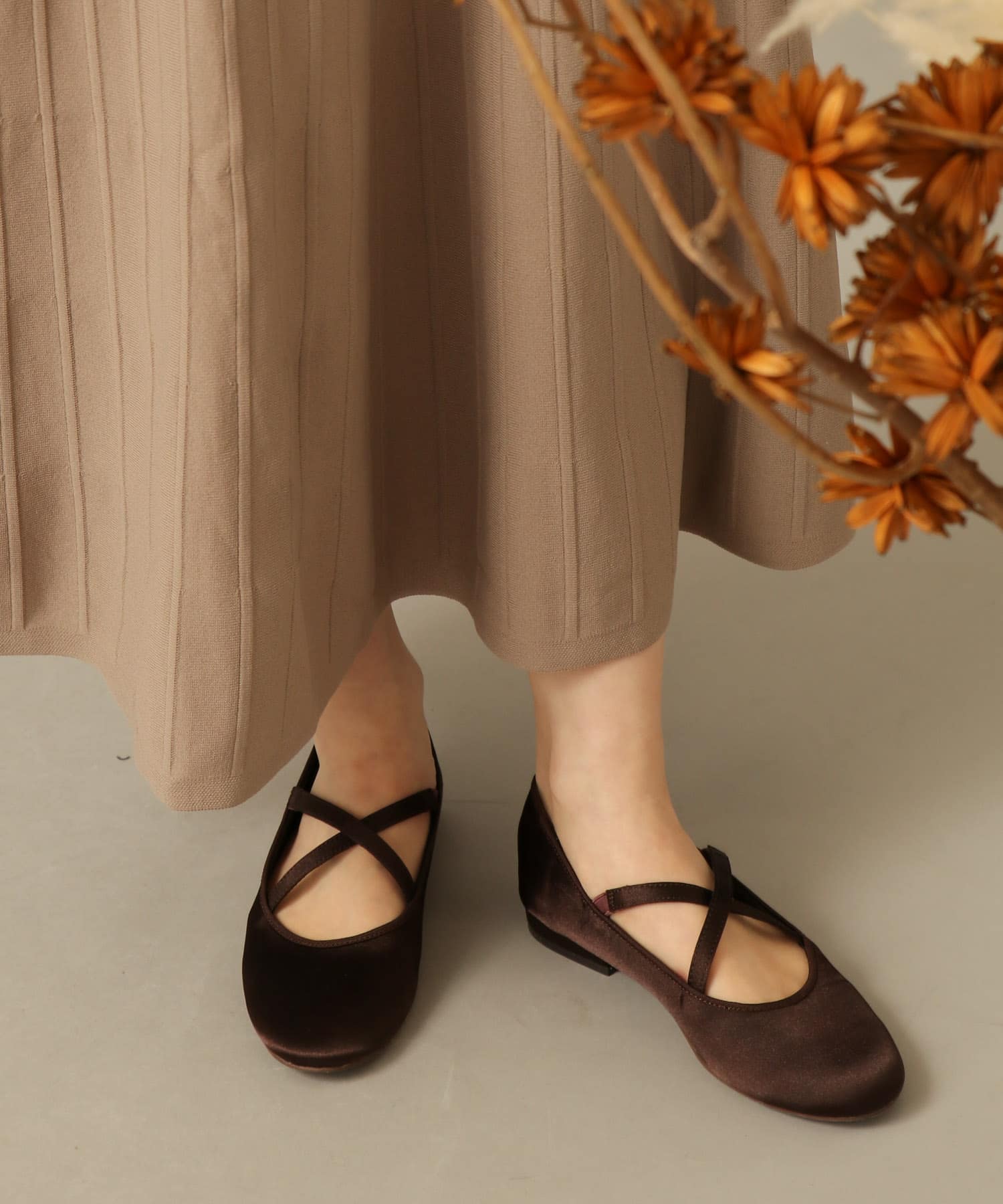 クロスストラップフラットシューズ BROWN S