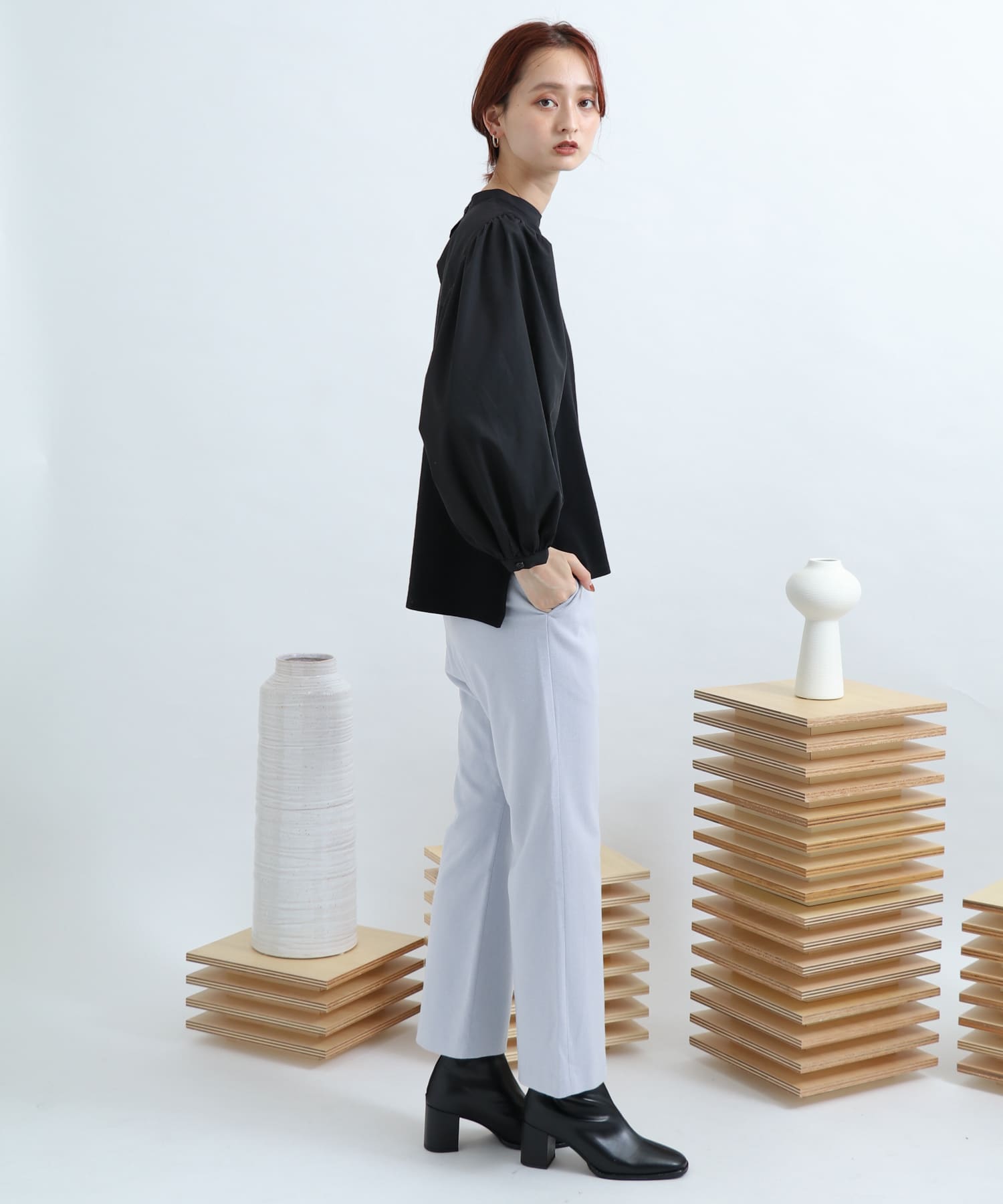 ウールセミフレアクロップドパンツ L.BLUE M
