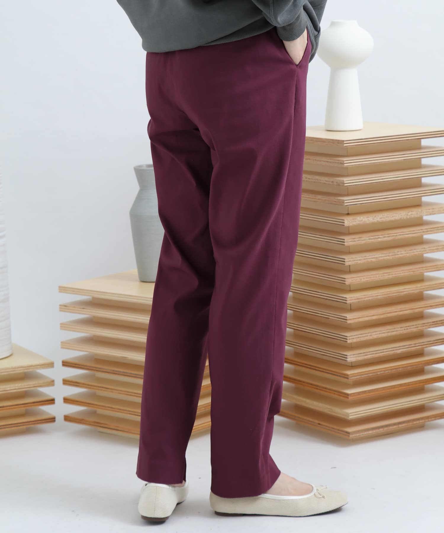 ストレッチスリムテーパードパンツ BURGUNDY XS
