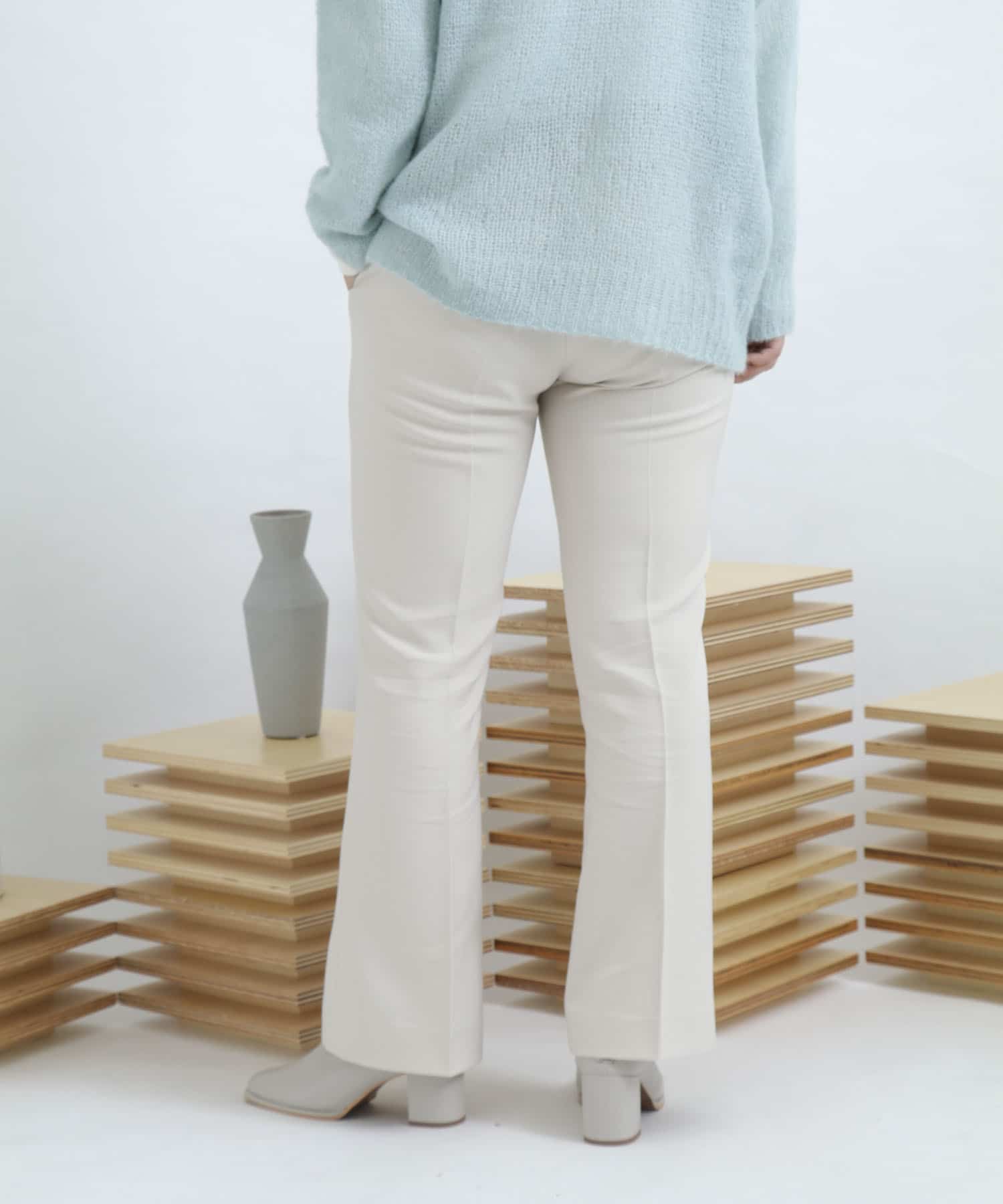 ウールライクキックフレアパンツ IVORY S