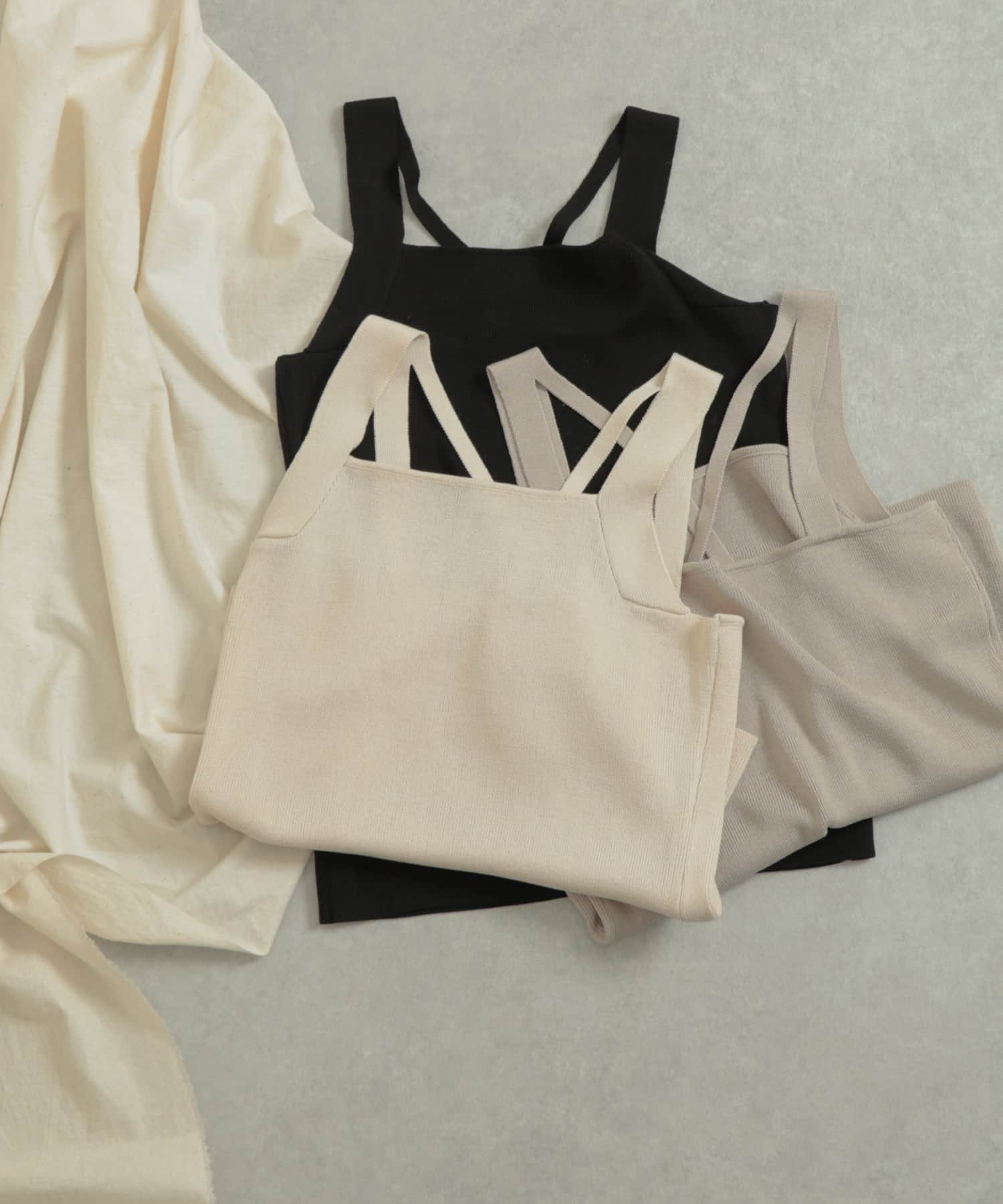 バッククロスニットタンクトップ