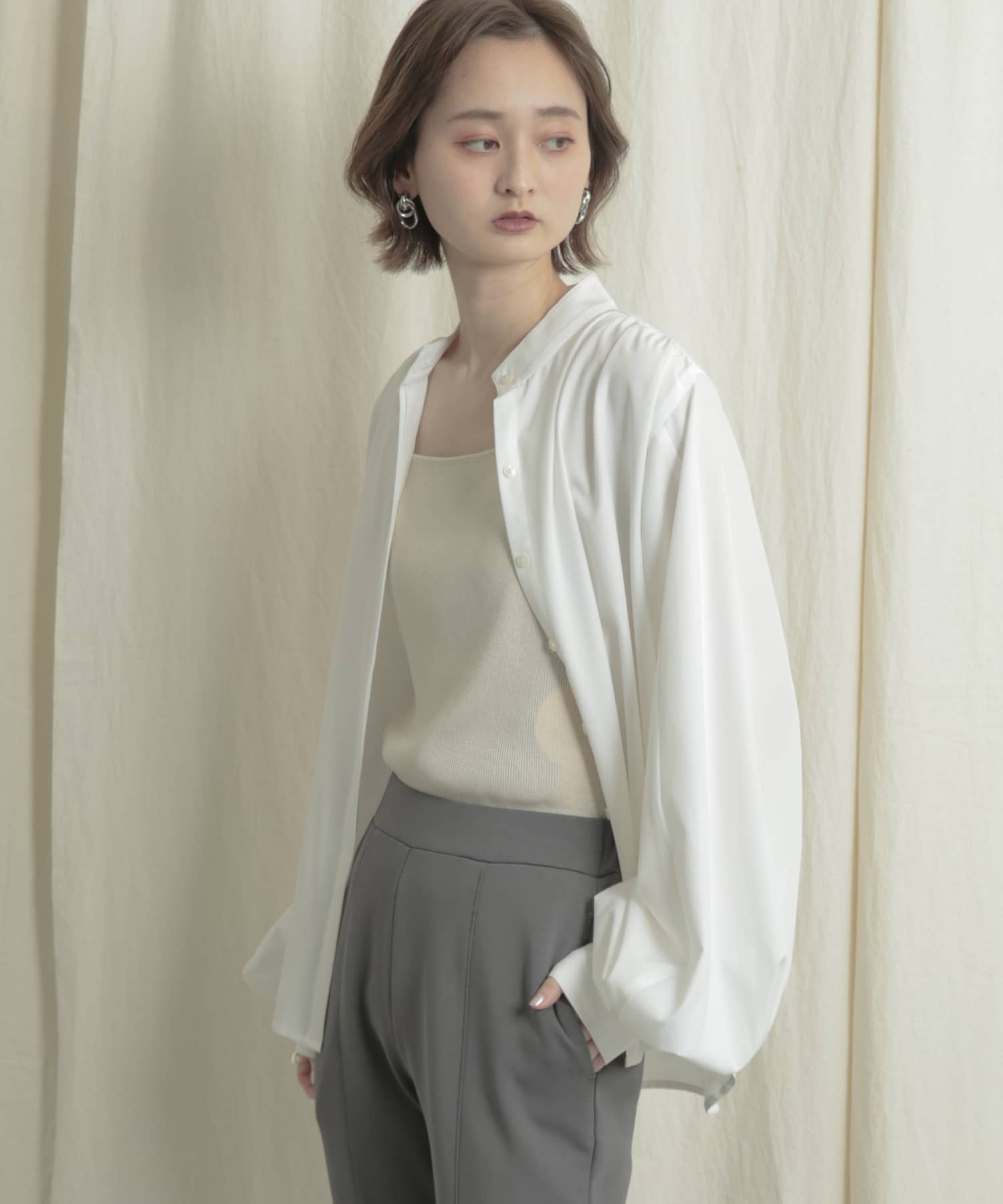 バッククロスニットタンクトップ OFF WHITE One