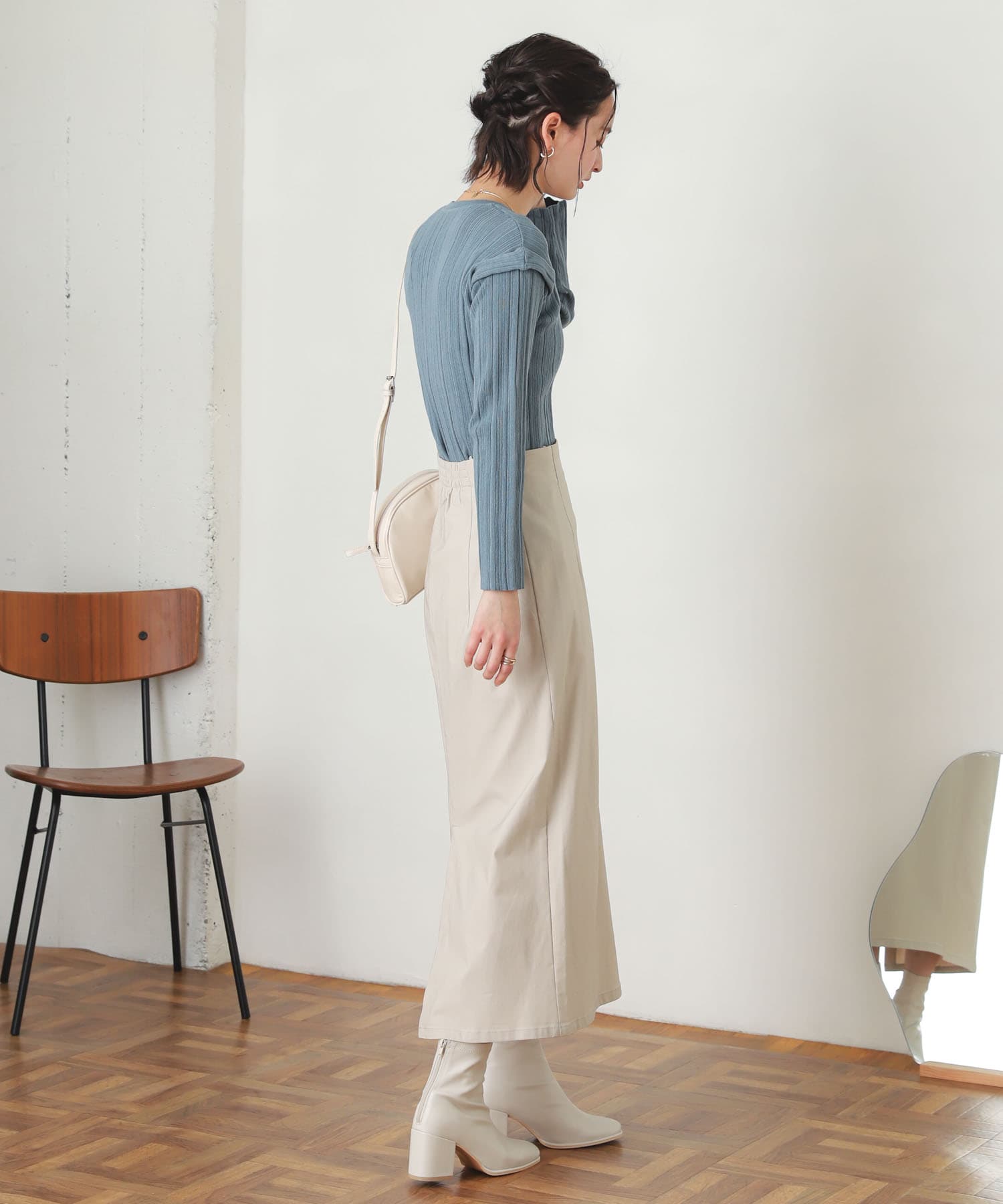パワーショルダーリブセーター L.BLUE one