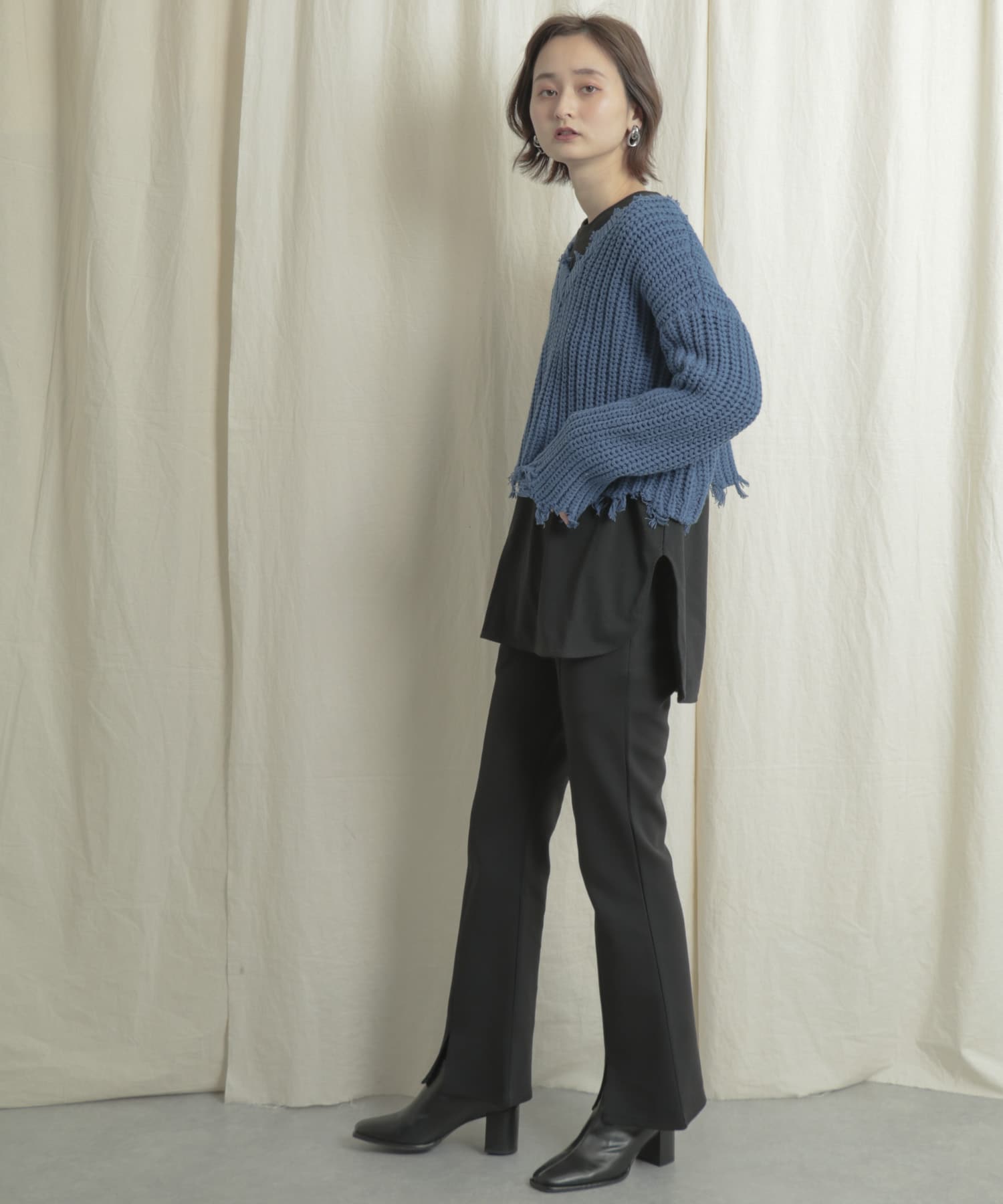 2WAYダメージショートセーター BLUE one