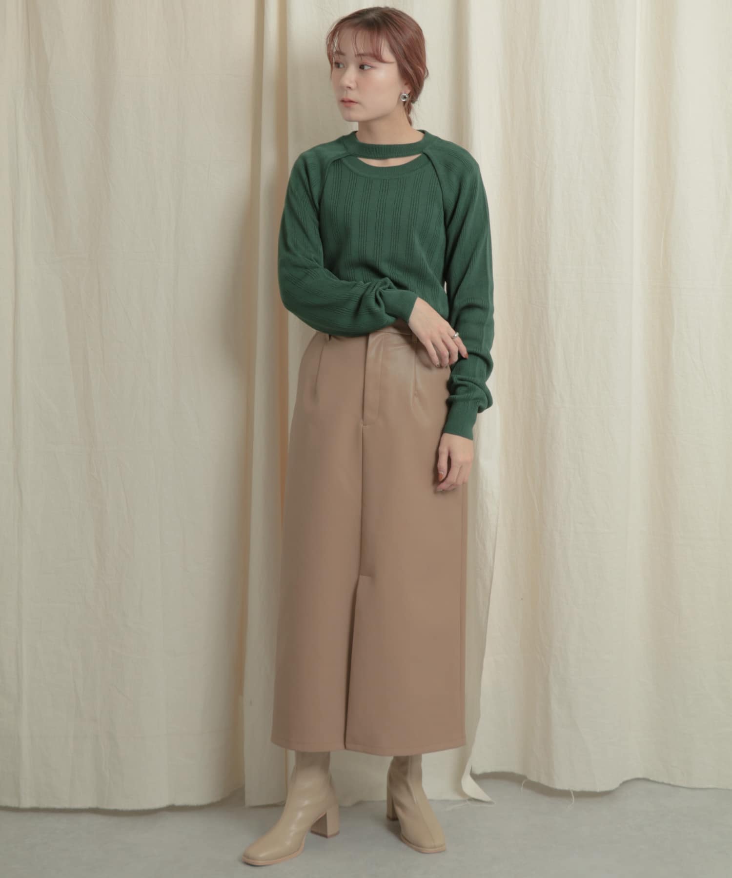 GREEN