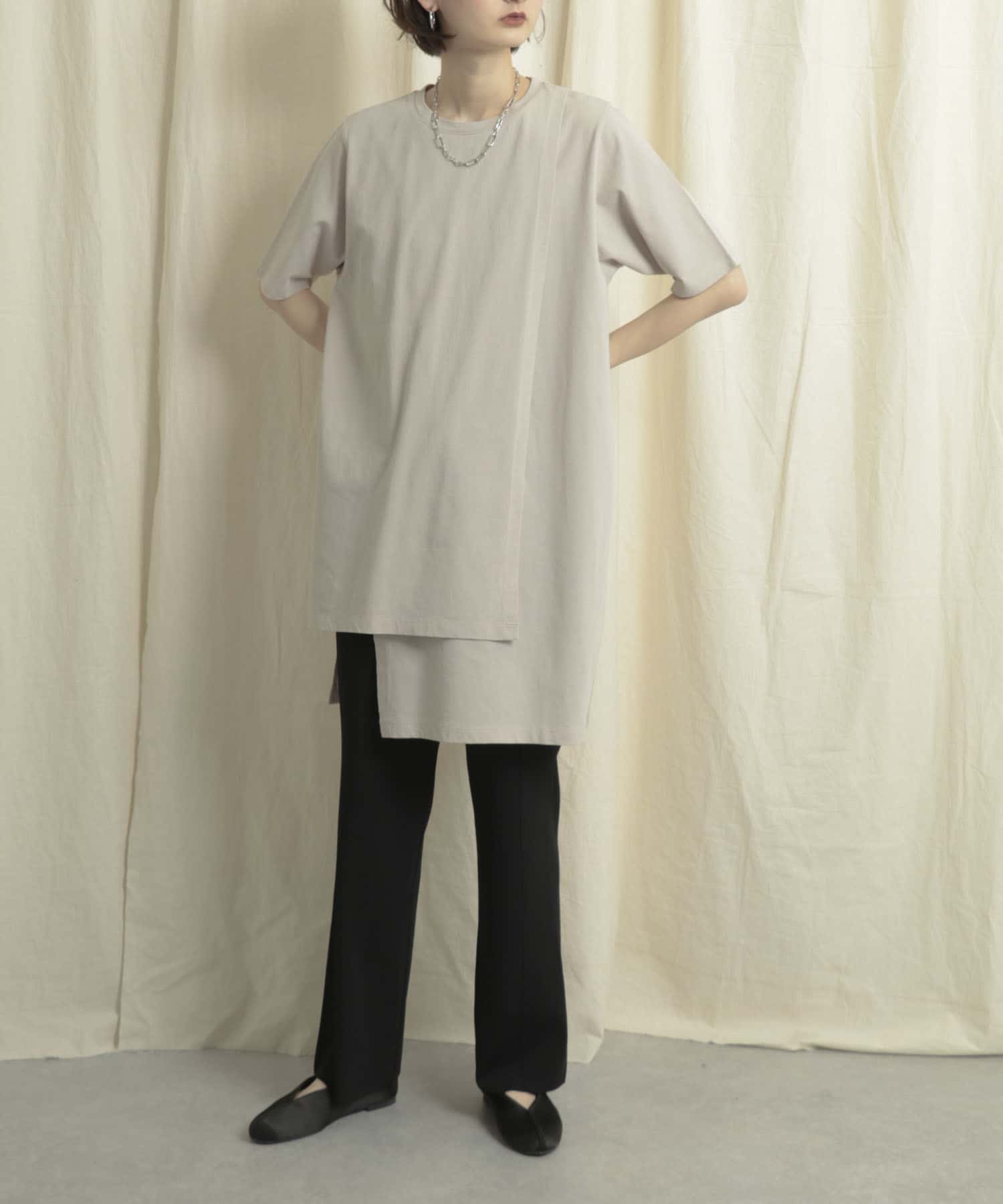 センターシームニットパンツ