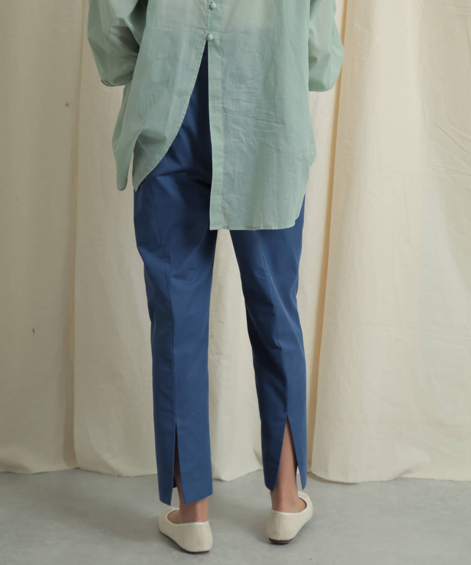 バックスリットストレートワイドパンツ ROYAL BLUE S
