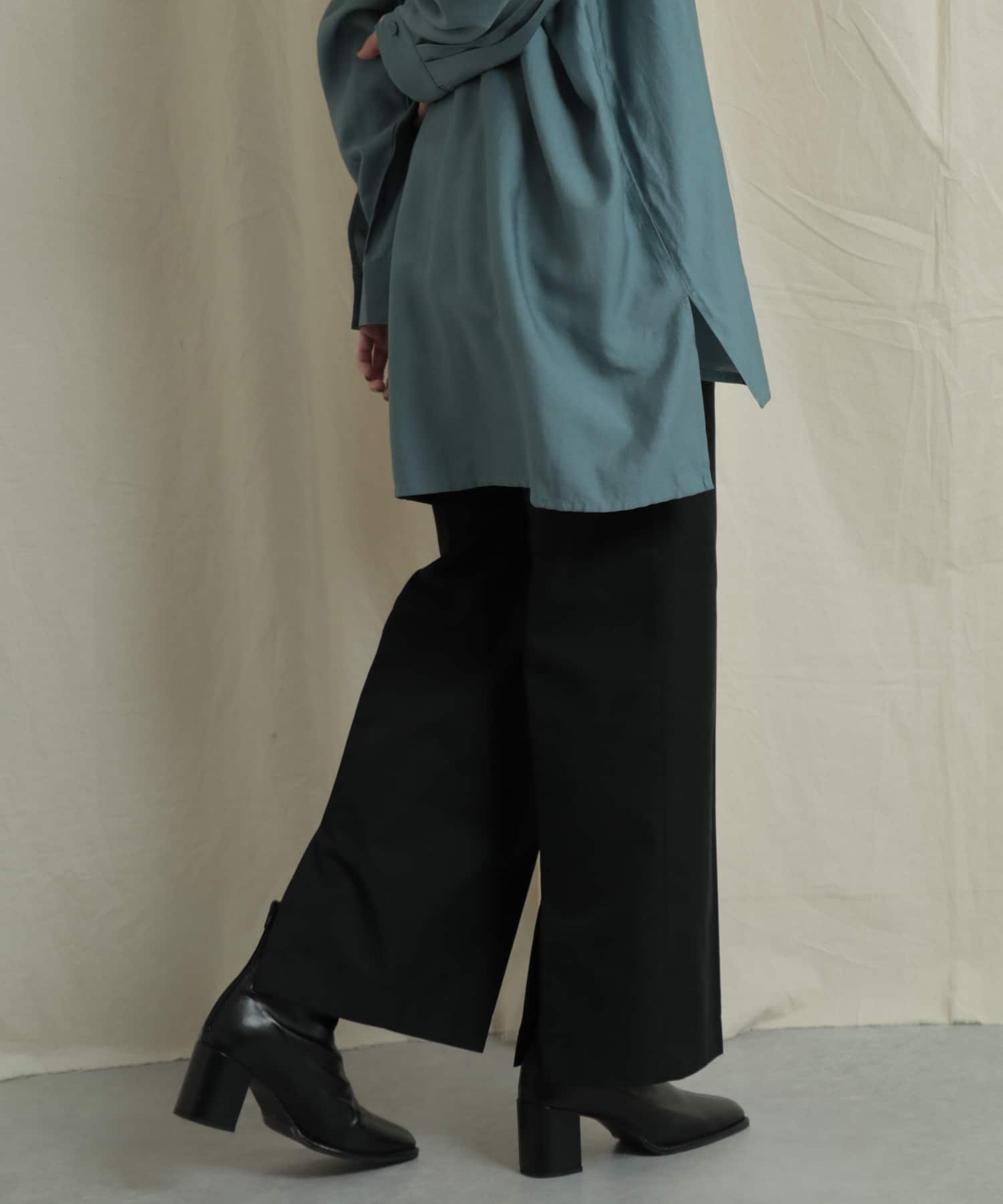 バックスリットストレートワイドパンツ BLACK S