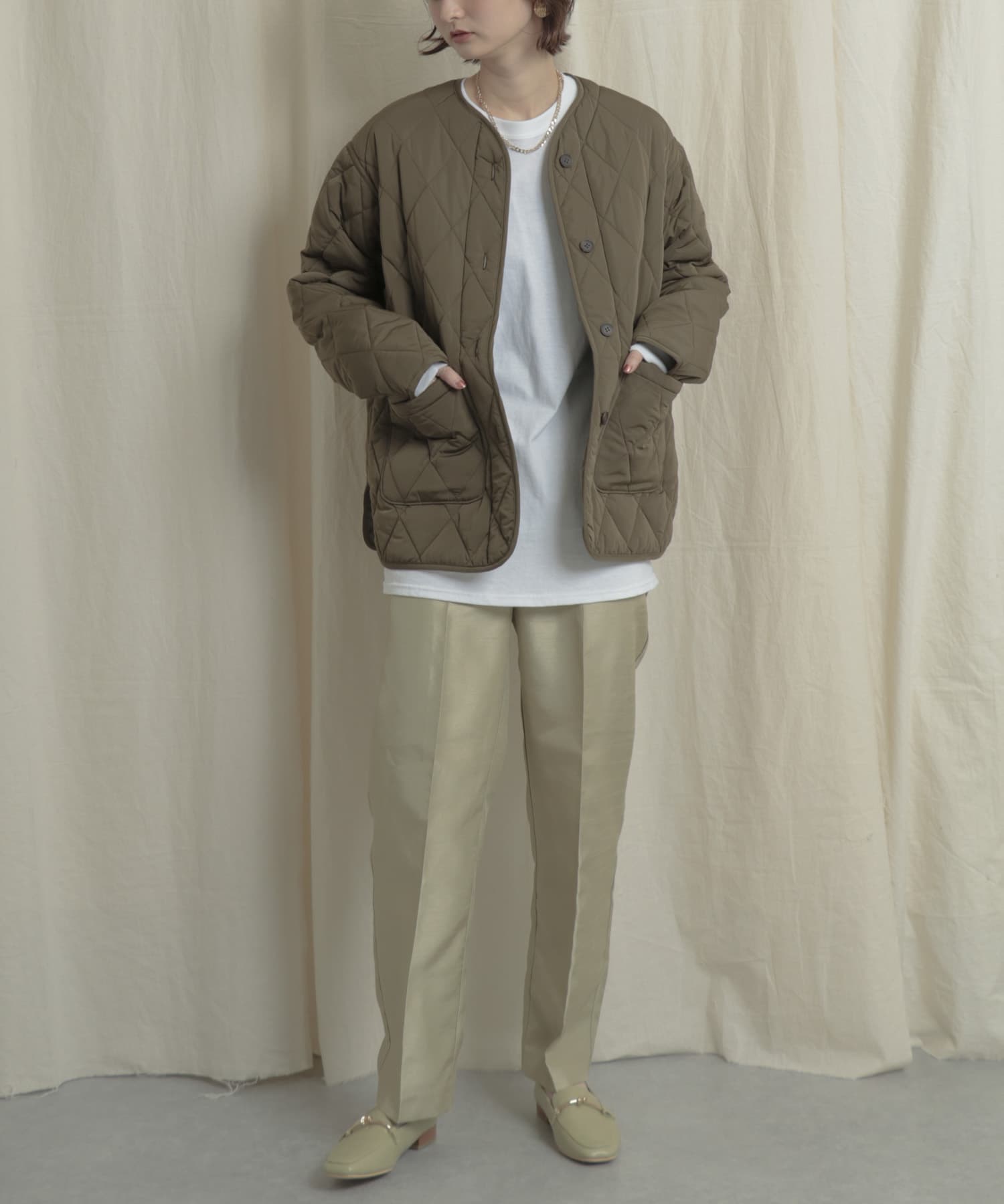 シャンタンテーパードパンツ