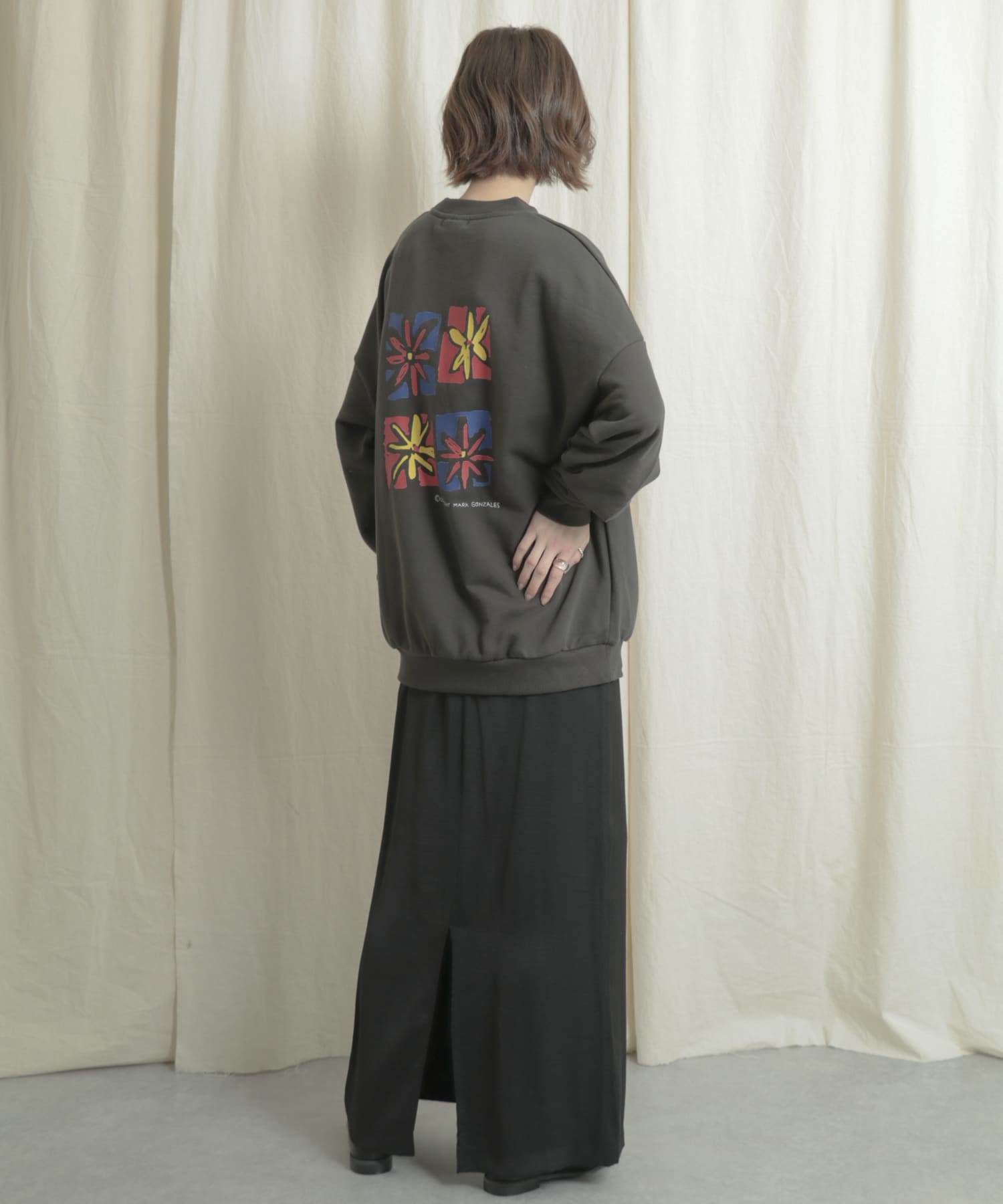 サテンストレートナロースカート BLACK one