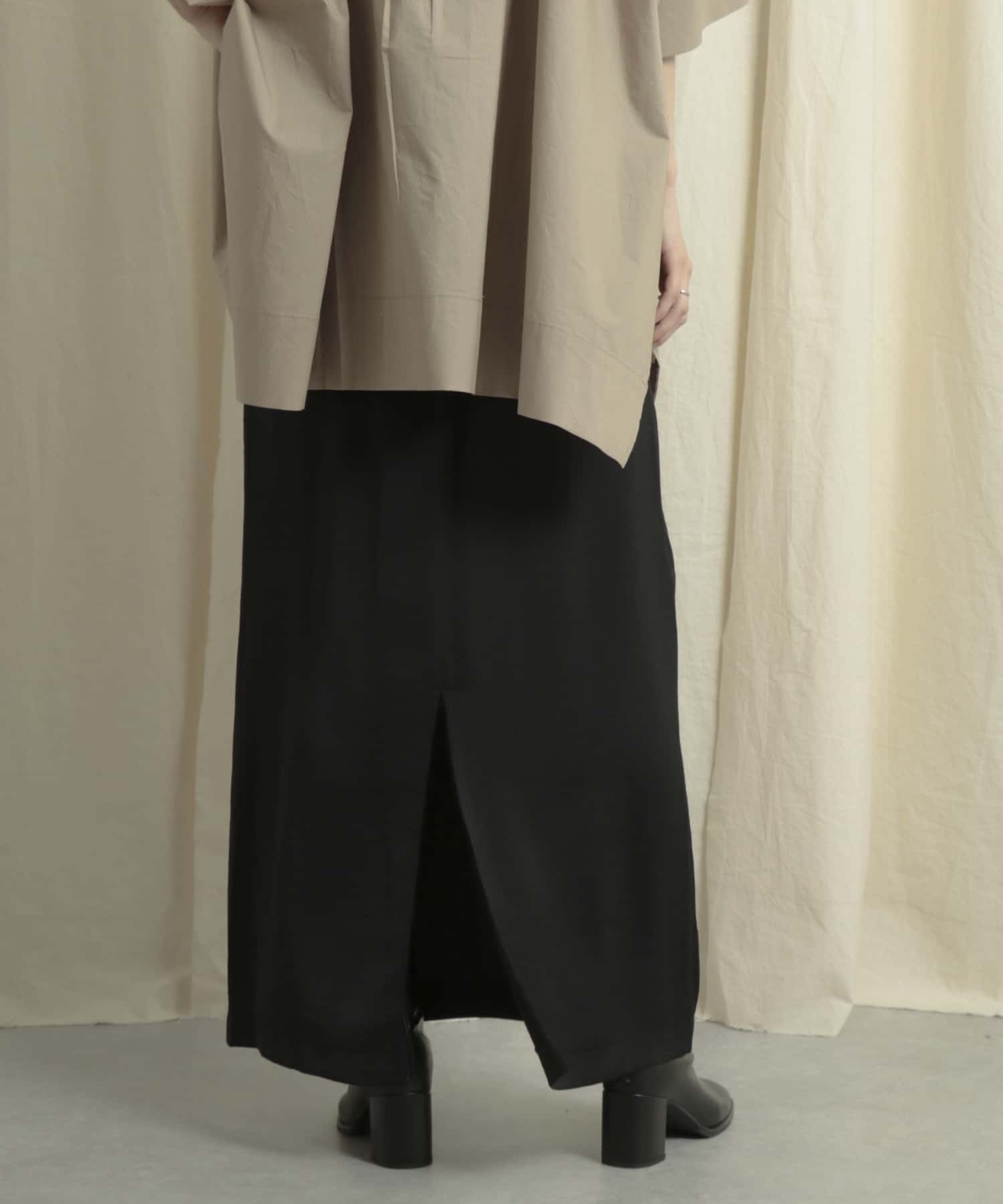 サテンストレートナロースカート BLACK one