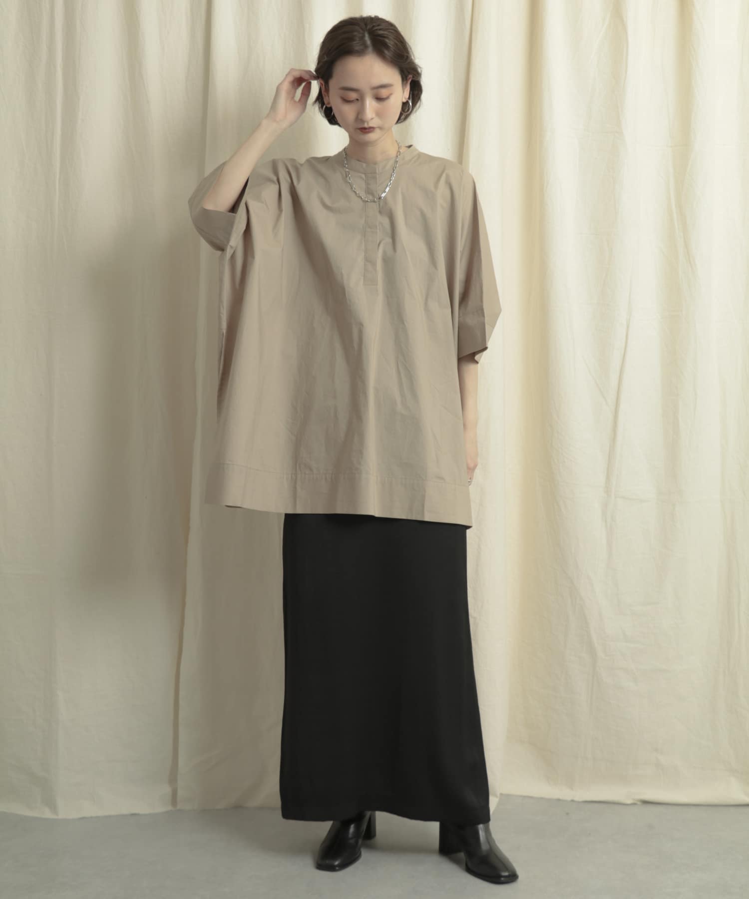 サテンストレートナロースカート BLACK one