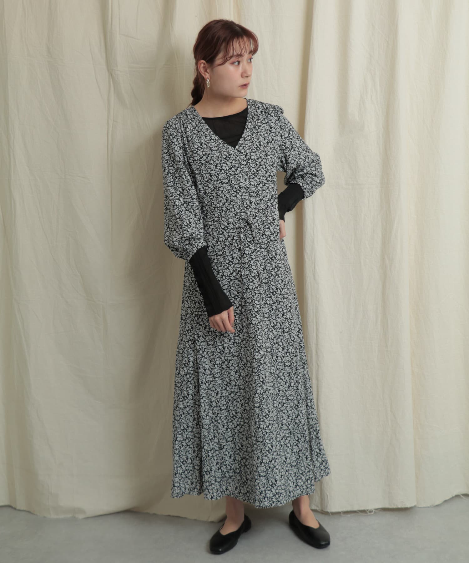 フラワープリントワンピース BLACK one
