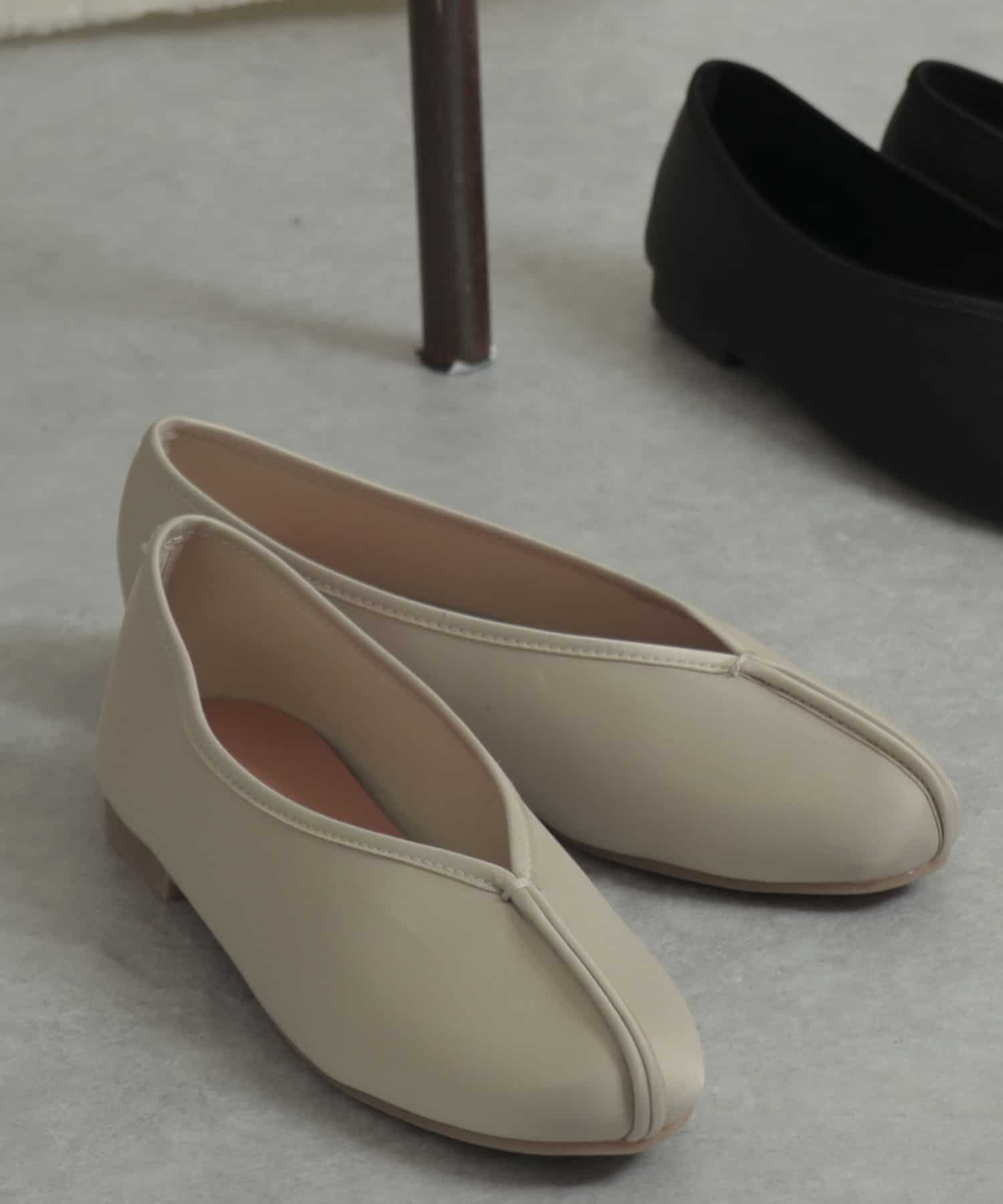 センターシームチャイナシューズ BEIGE S