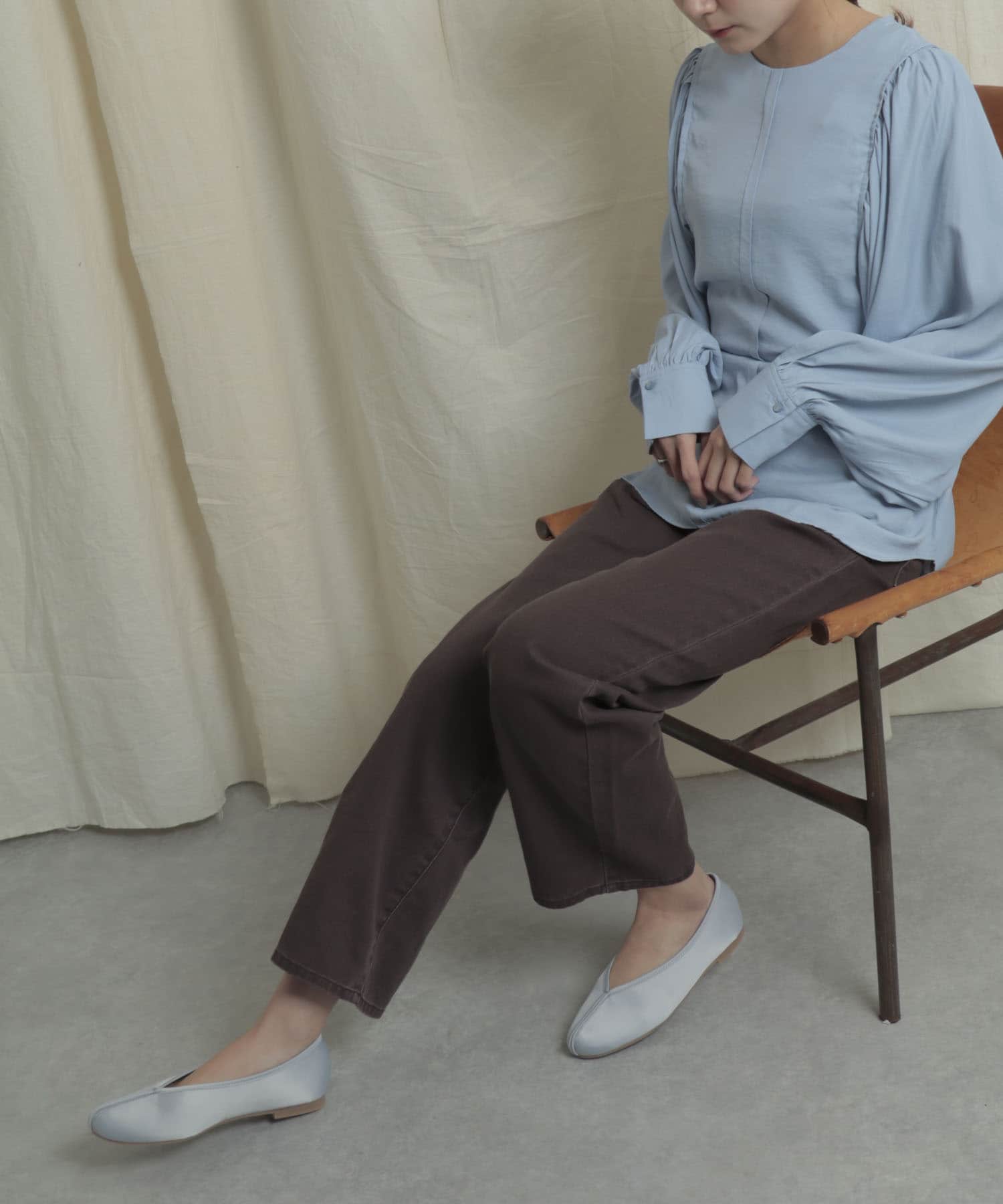 センターシームチャイナシューズ L.BLUE S